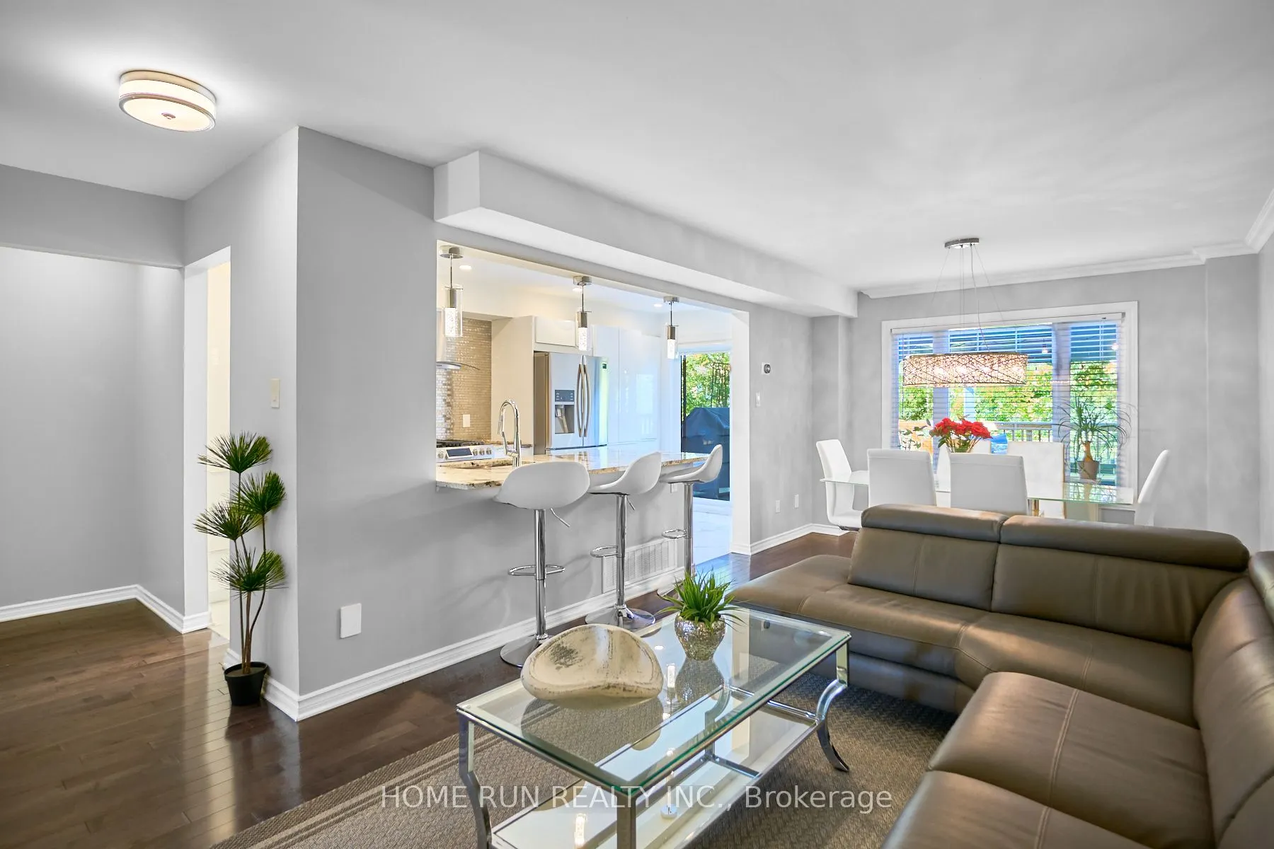 21 Longboat Court