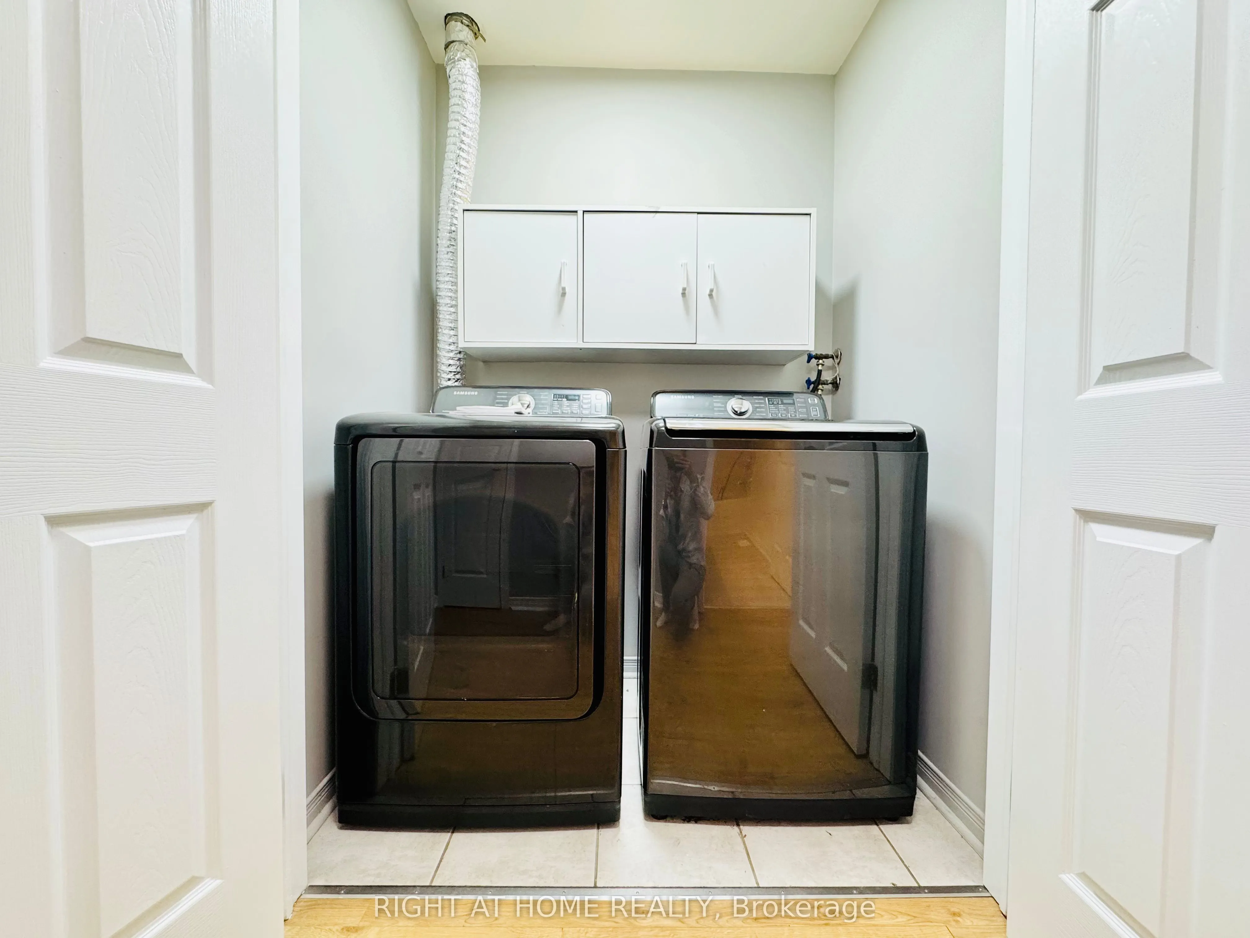 800 Paramount Drive, #10