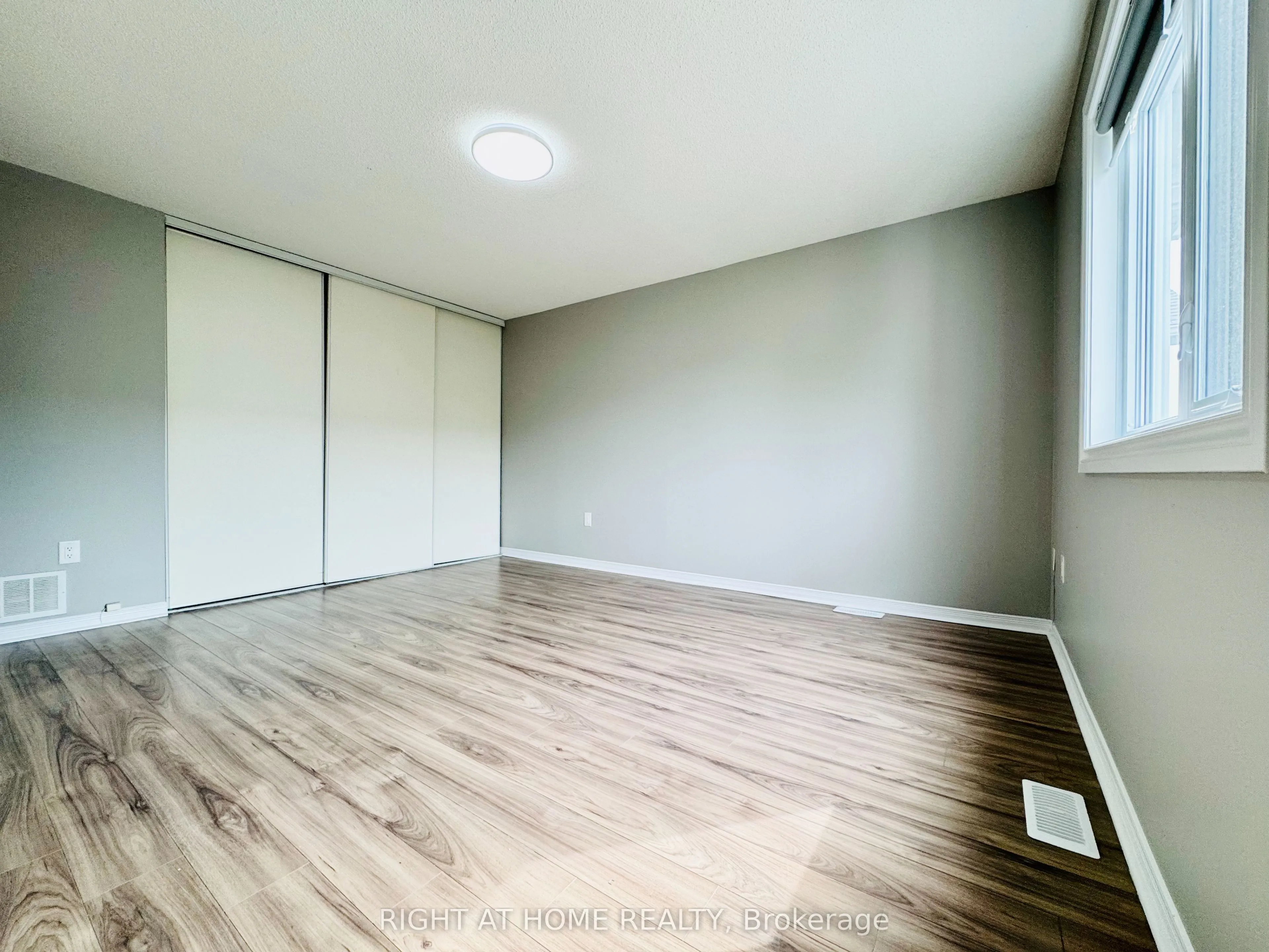 800 Paramount Drive, #10