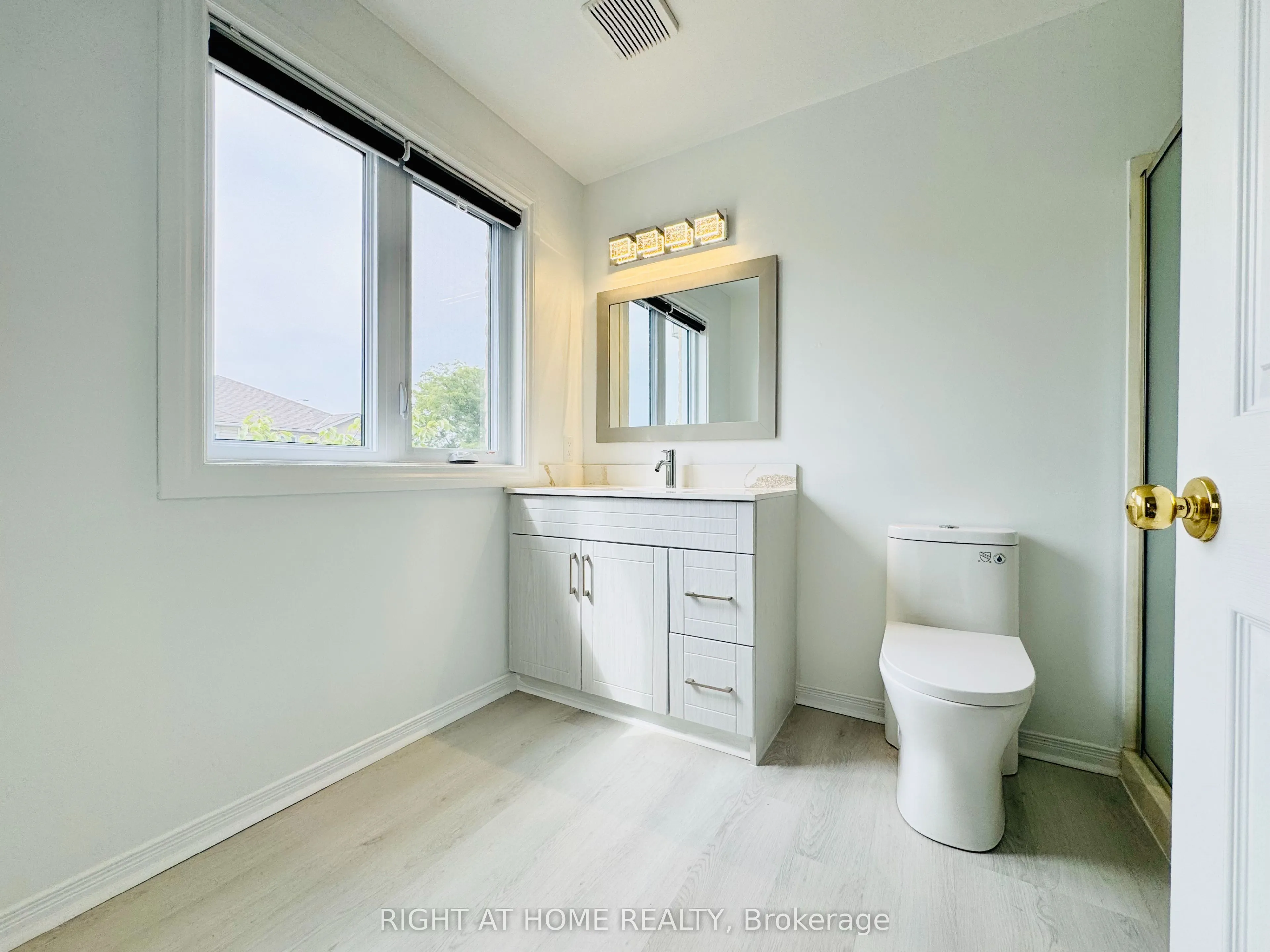 800 Paramount Drive, #10