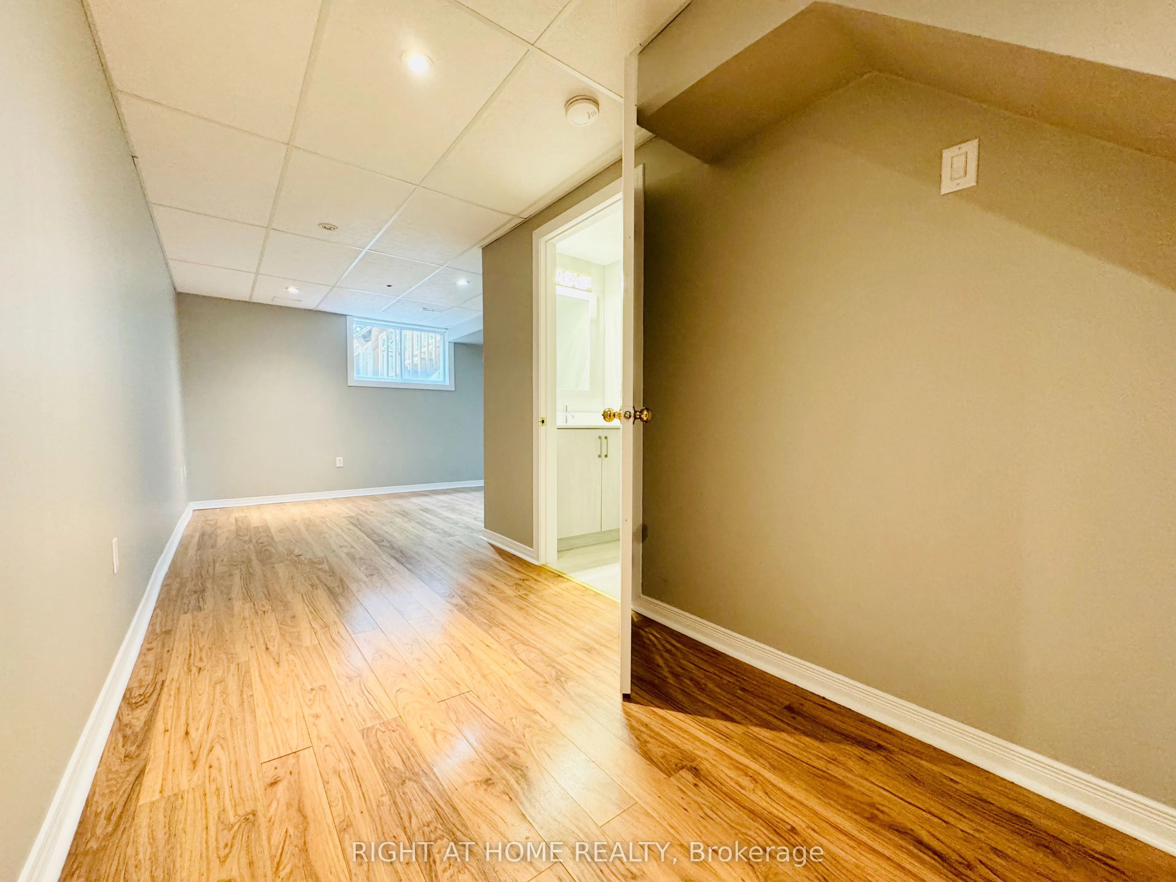 800 Paramount Drive, #10