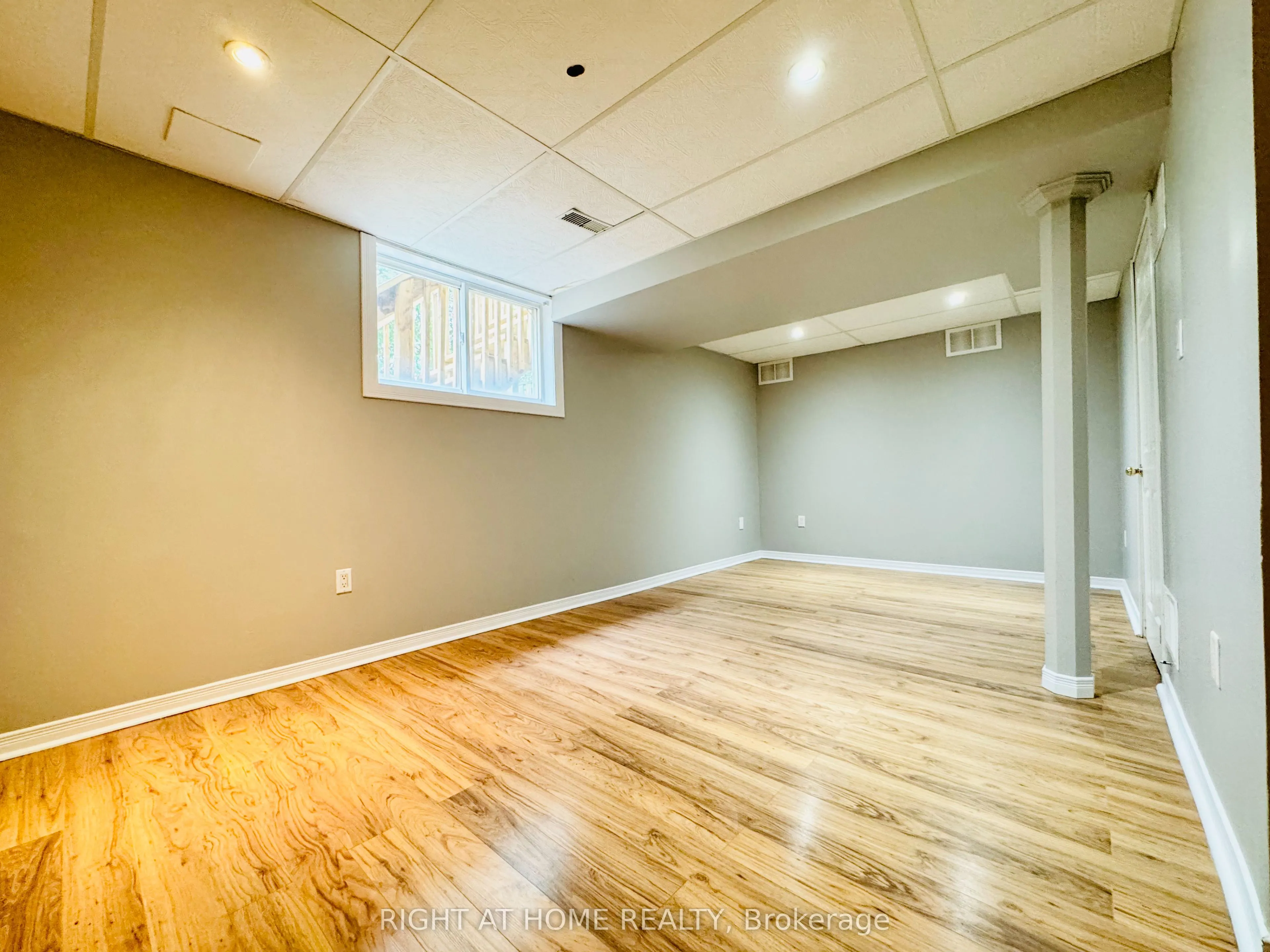 800 Paramount Drive, #10