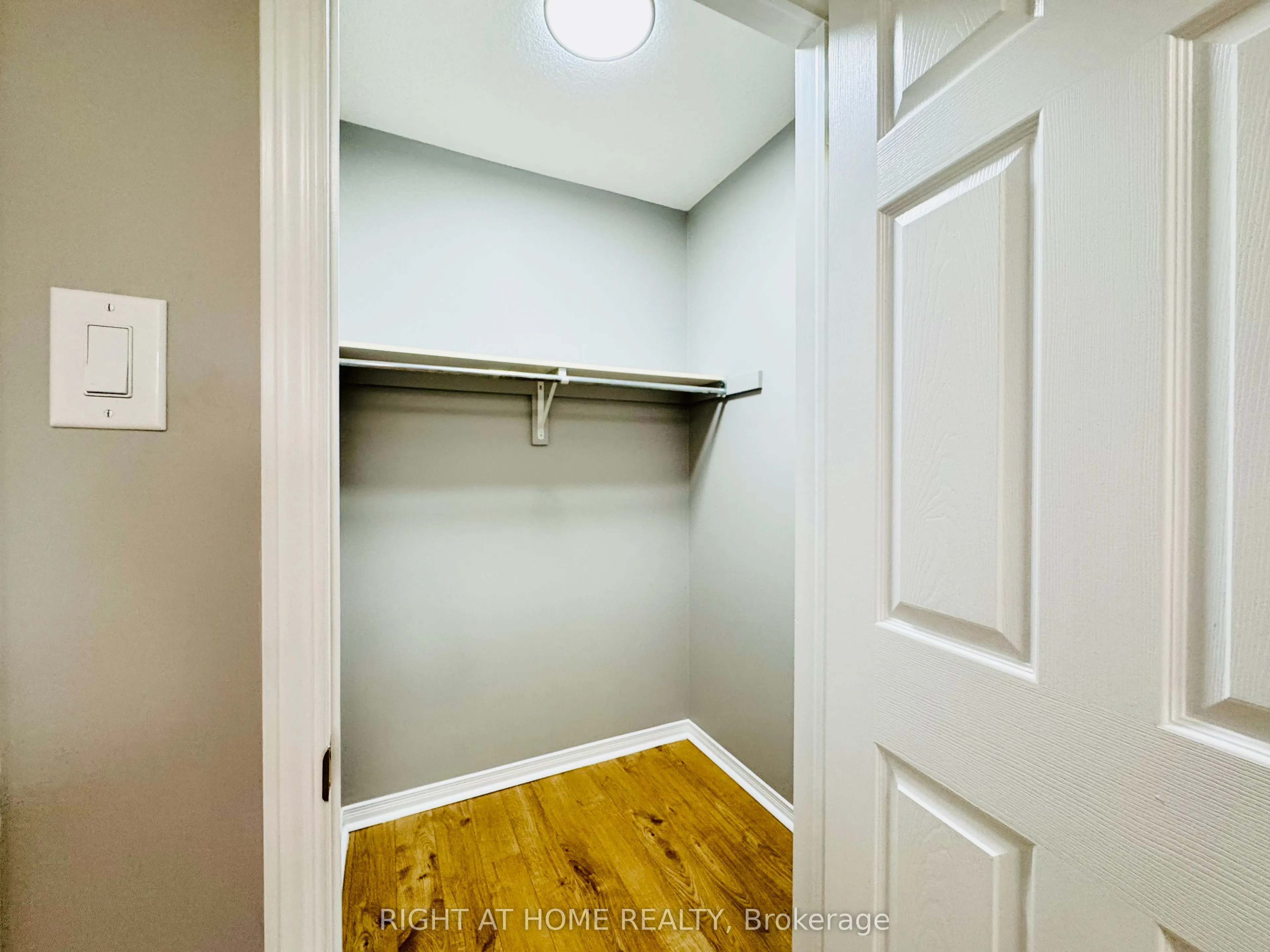800 Paramount Drive, #10