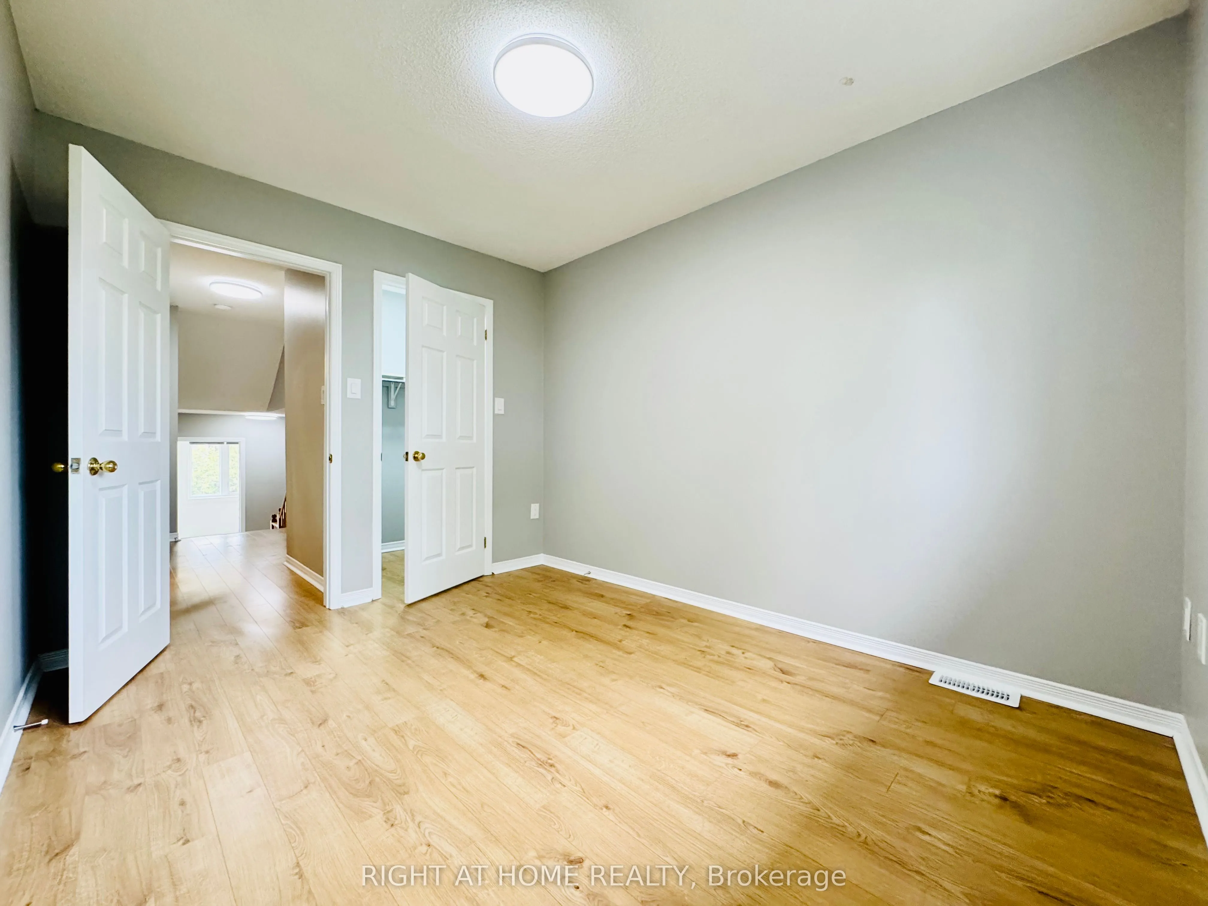 800 Paramount Drive, #10