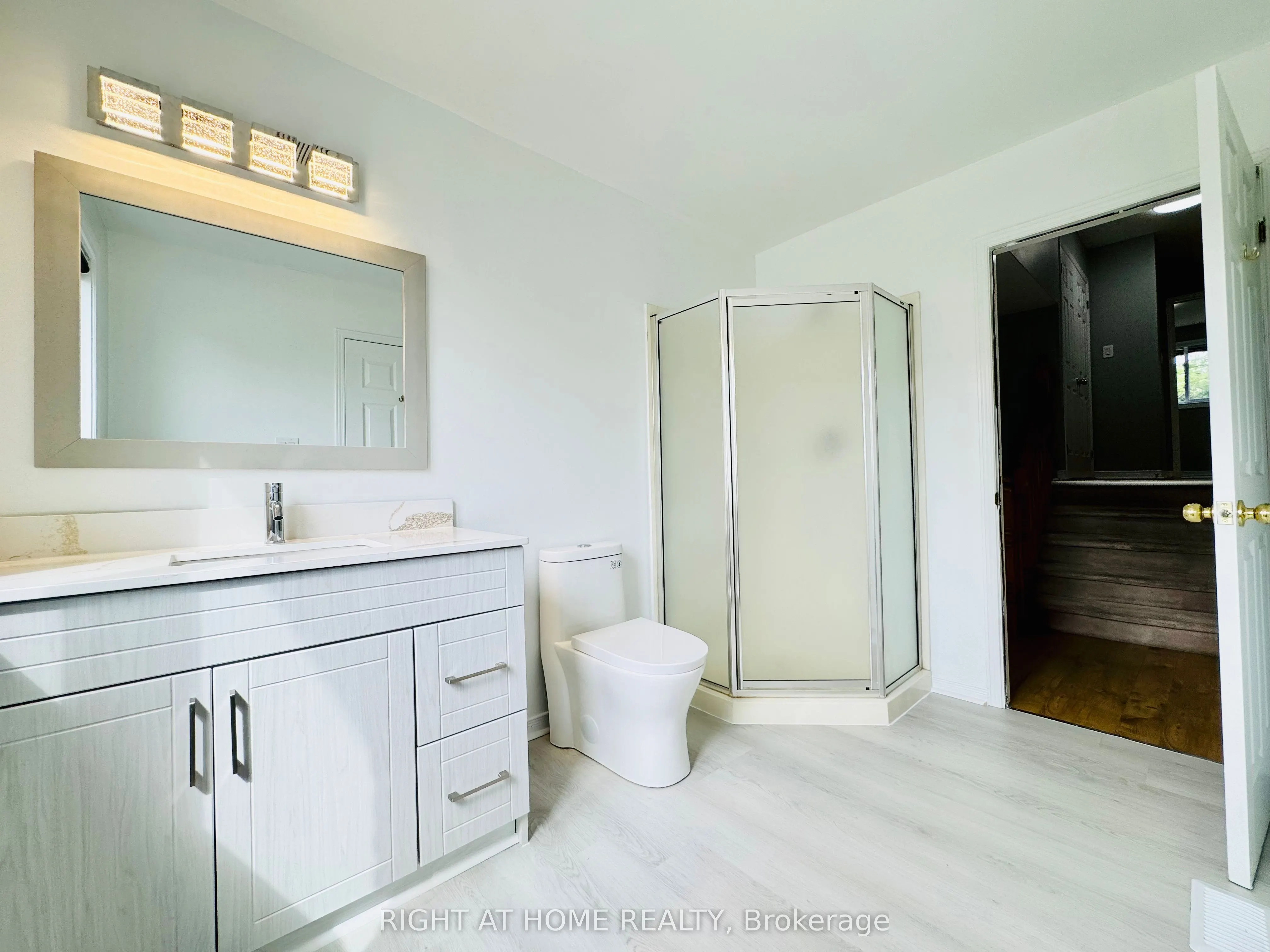 800 Paramount Drive, #10