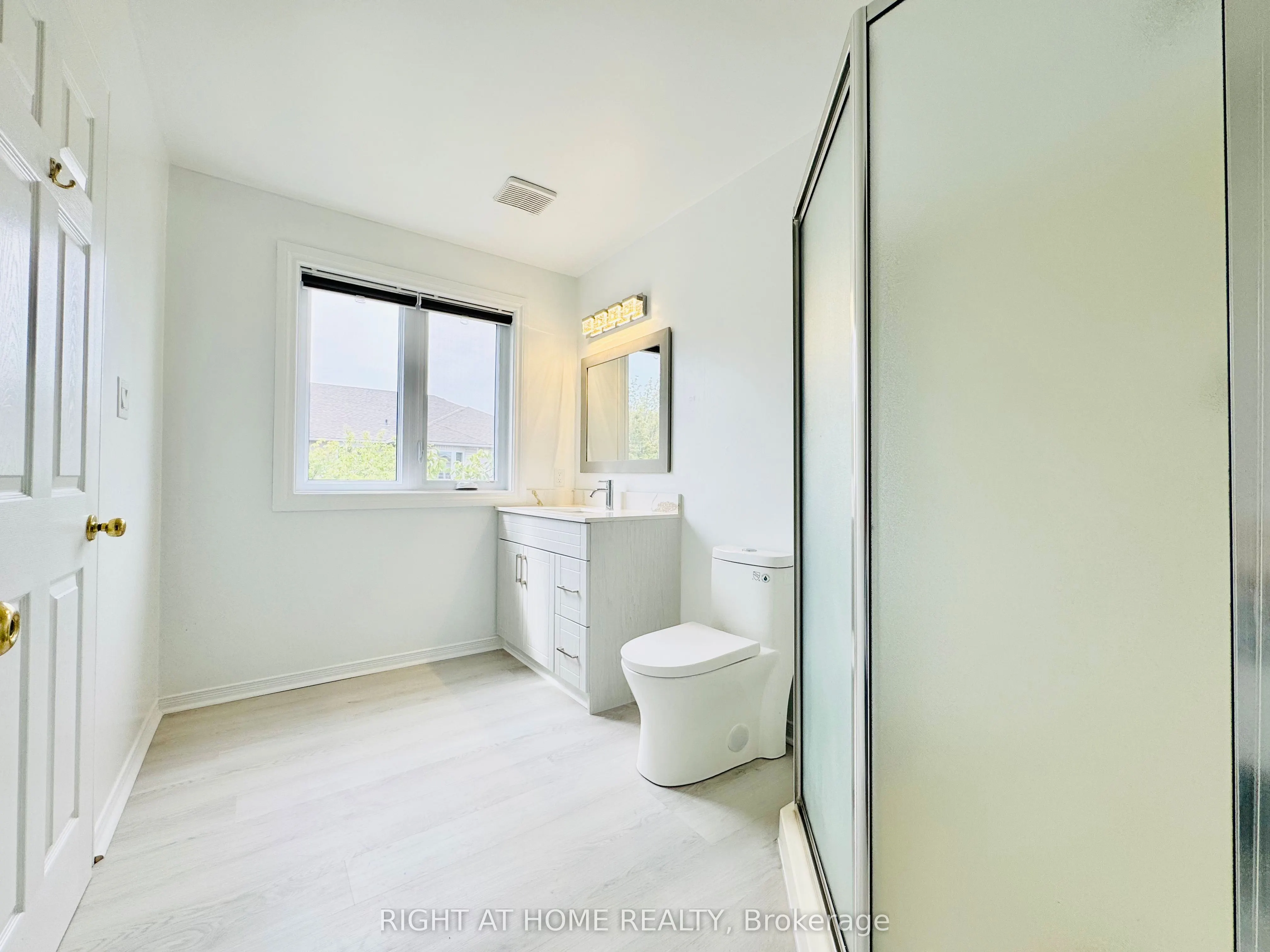 800 Paramount Drive, #10