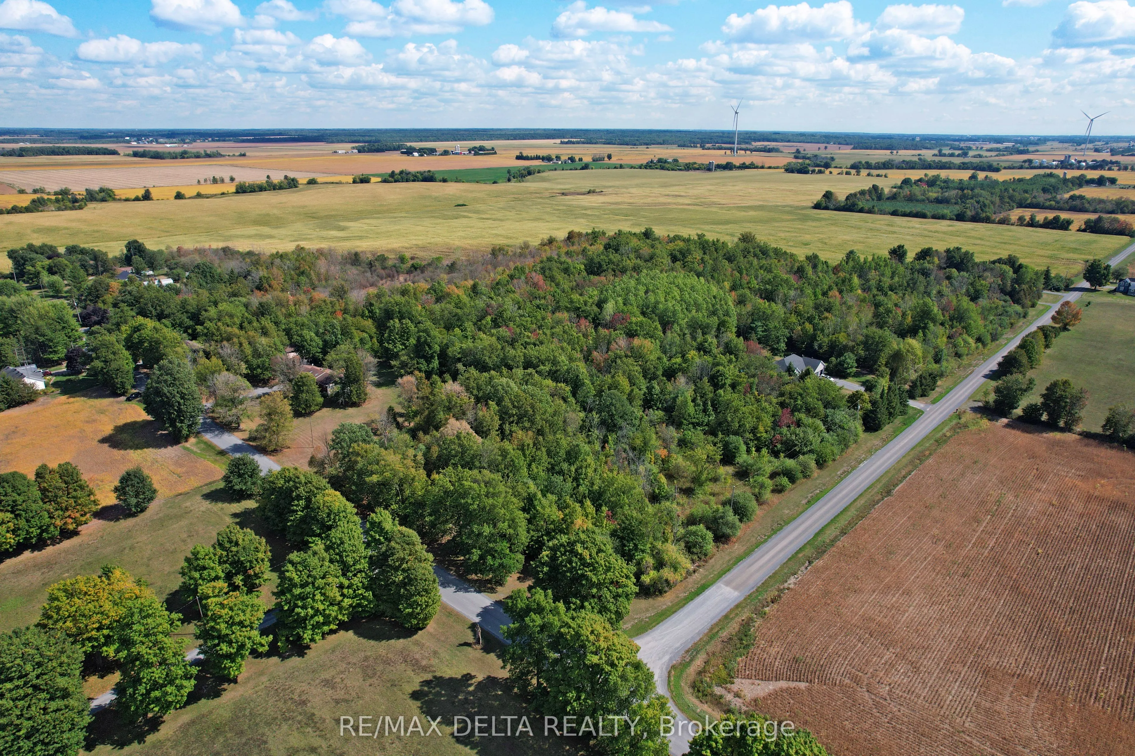15270 Concession 8-9 Road