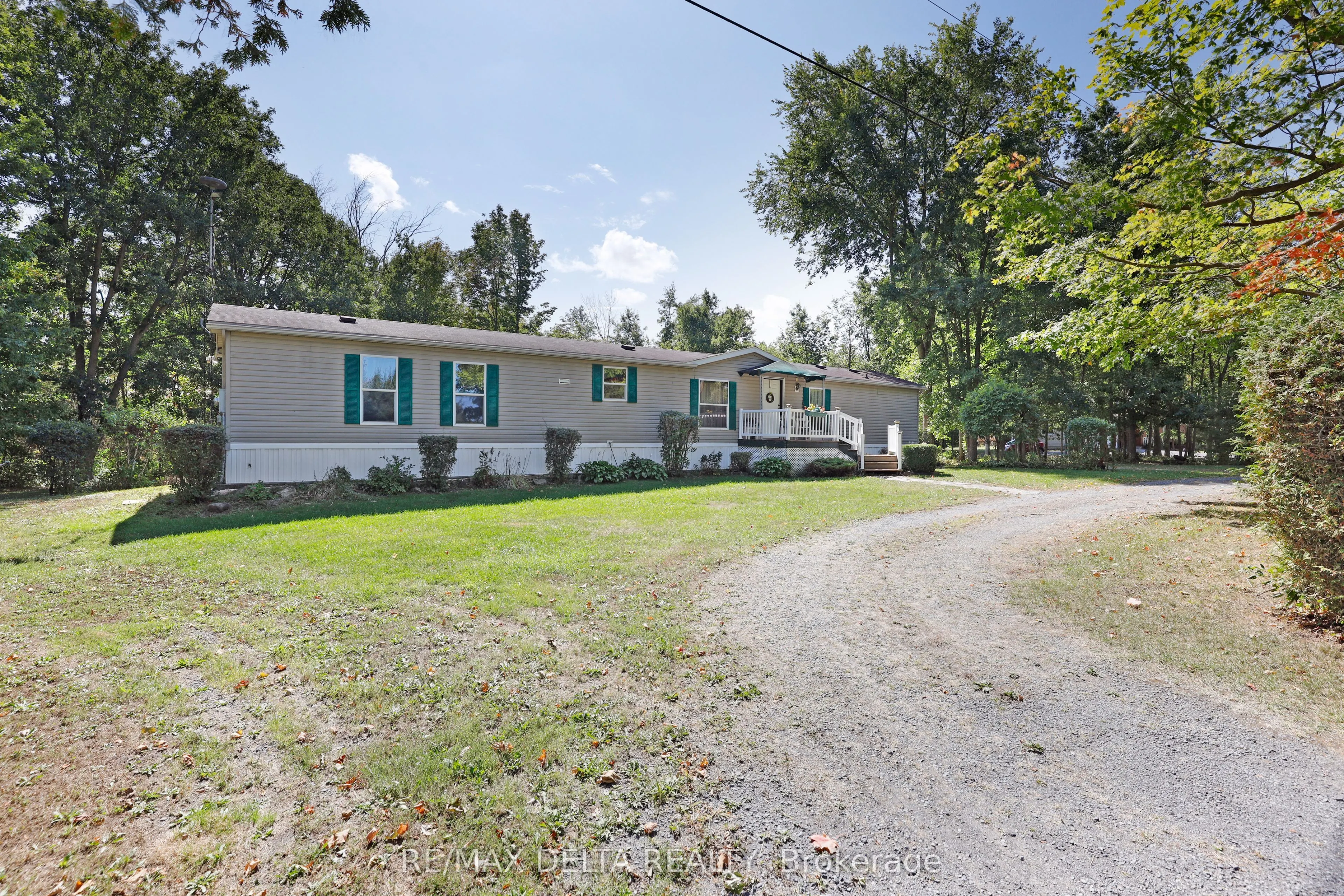 15270 Concession 8-9 Road
