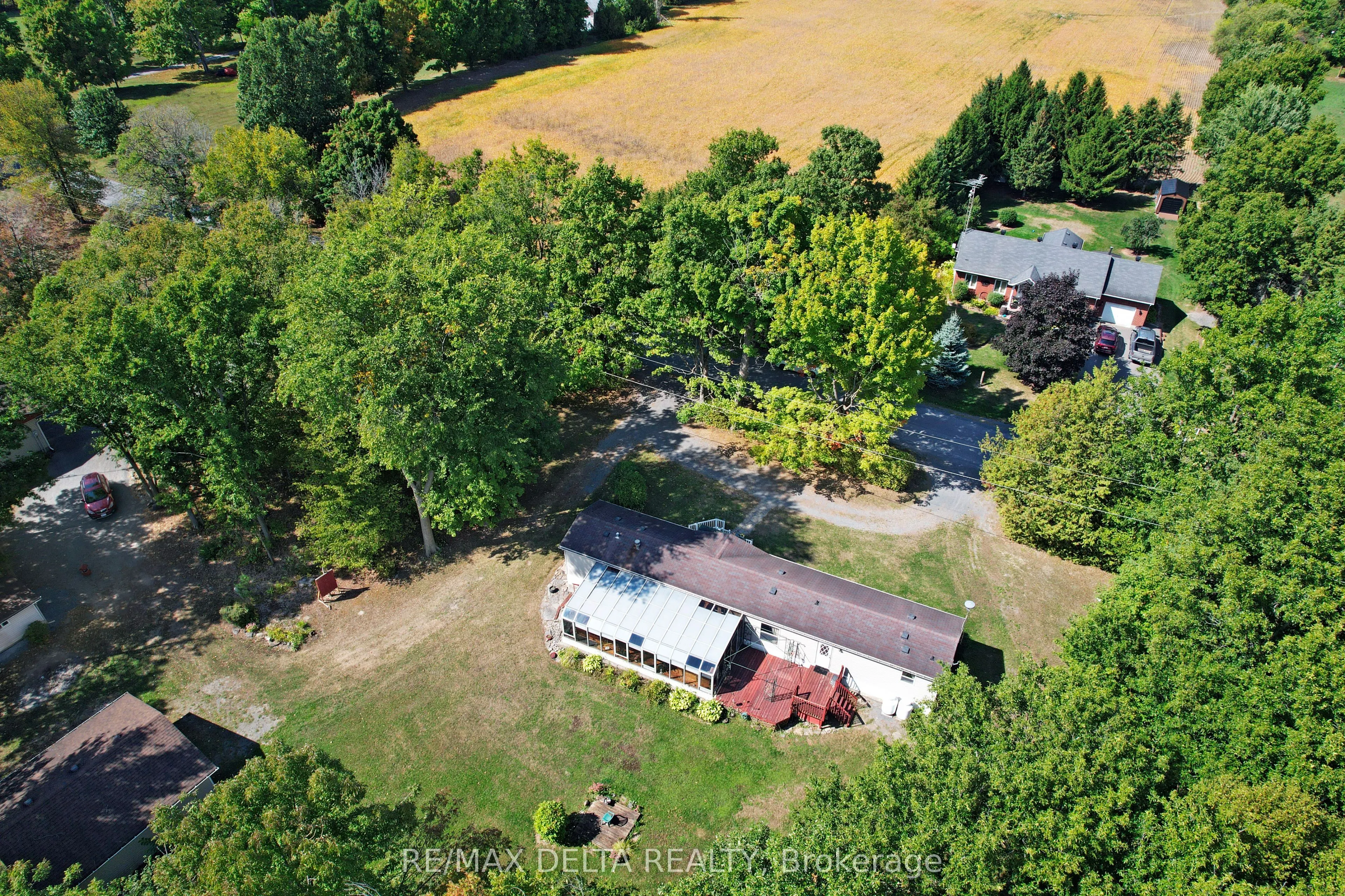 15270 Concession 8-9 Road