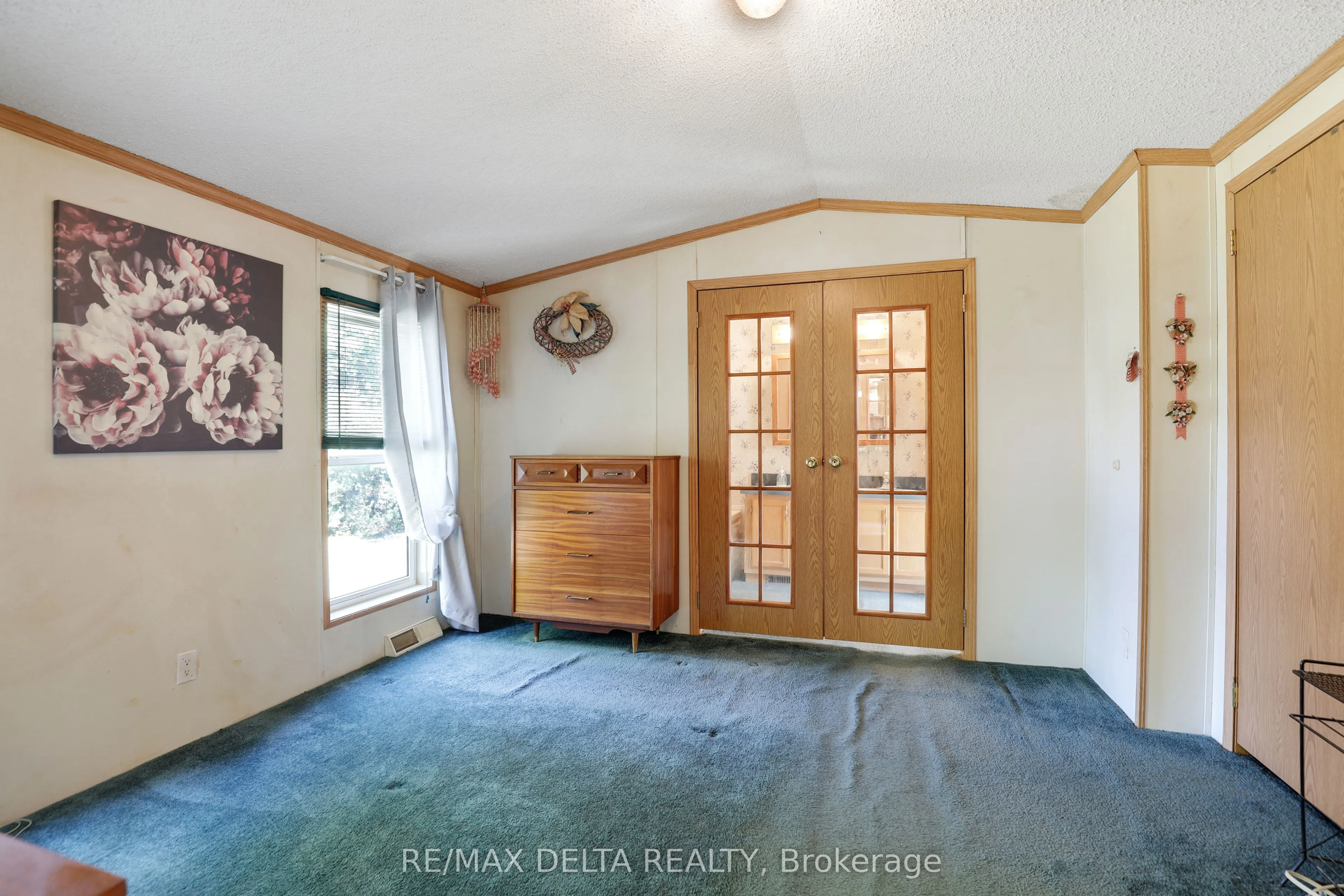 15270 Concession 8-9 Road