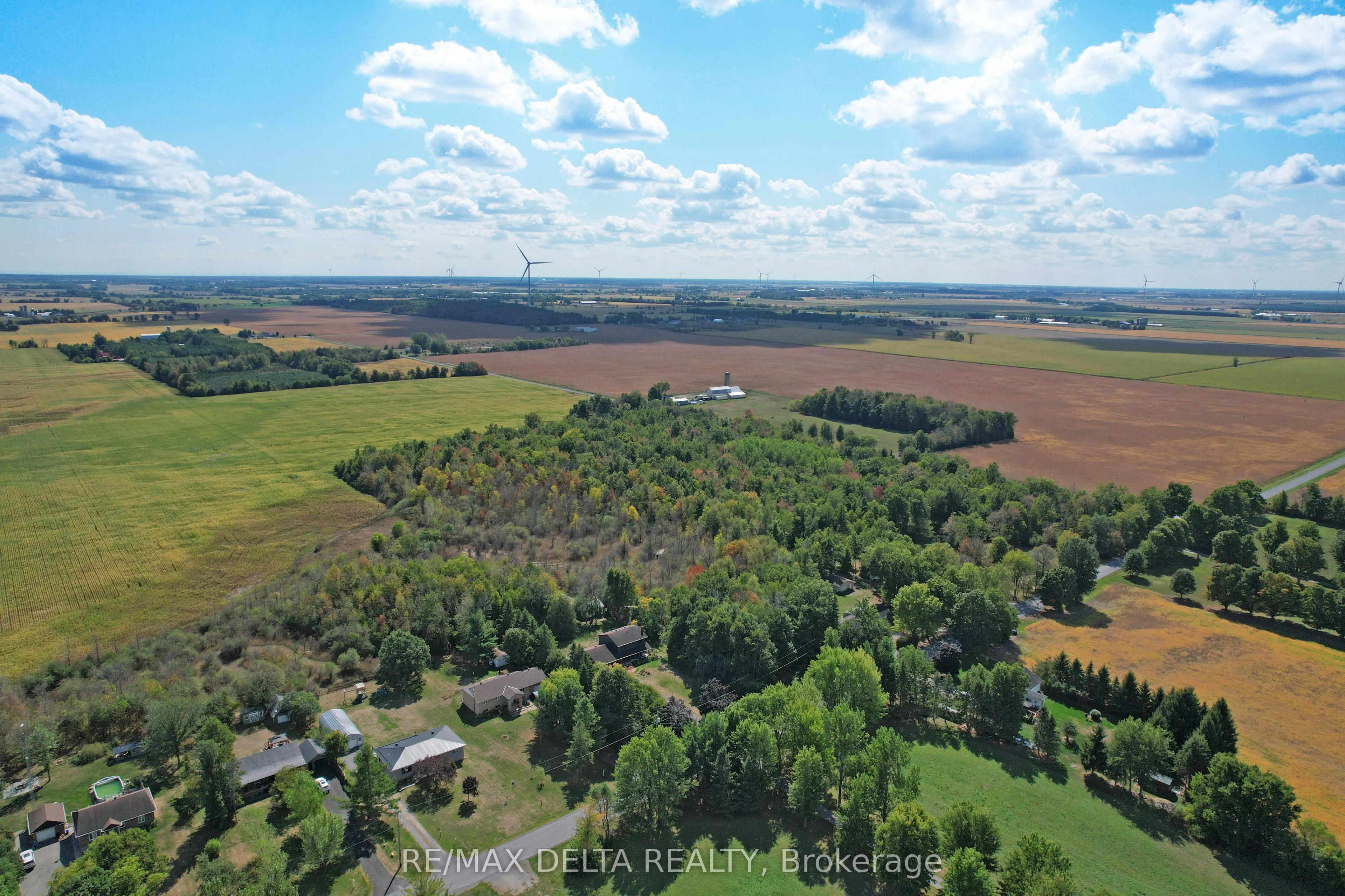 15270 Concession 8-9 Road