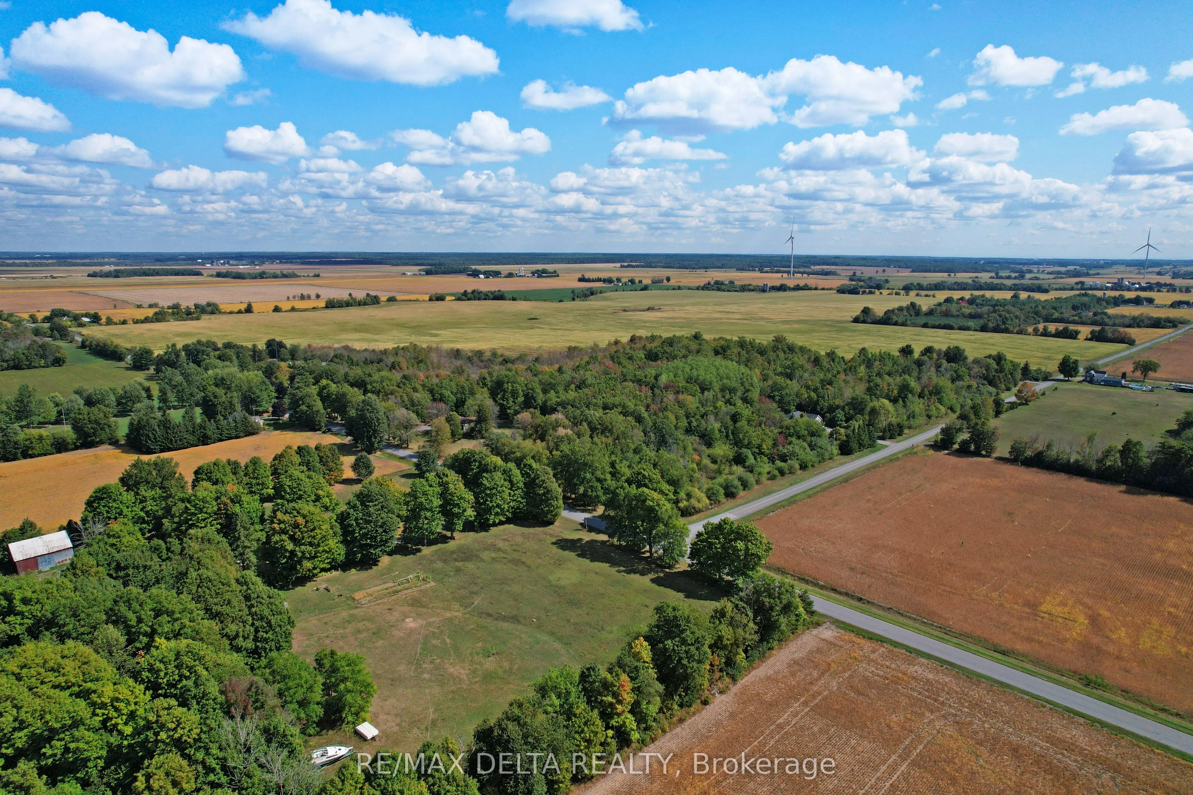 15270 Concession 8-9 Road