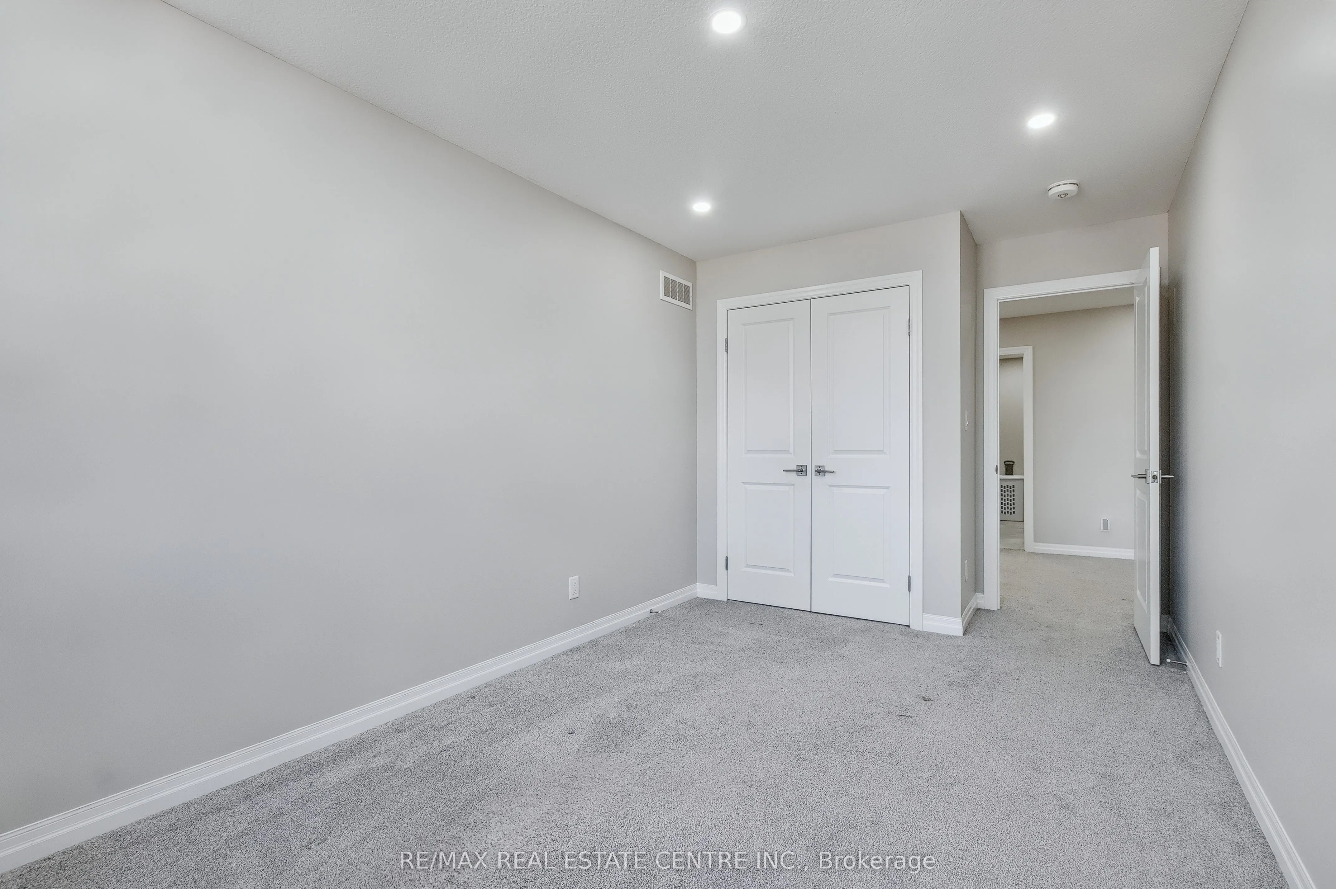 162 Mountain Holly Court