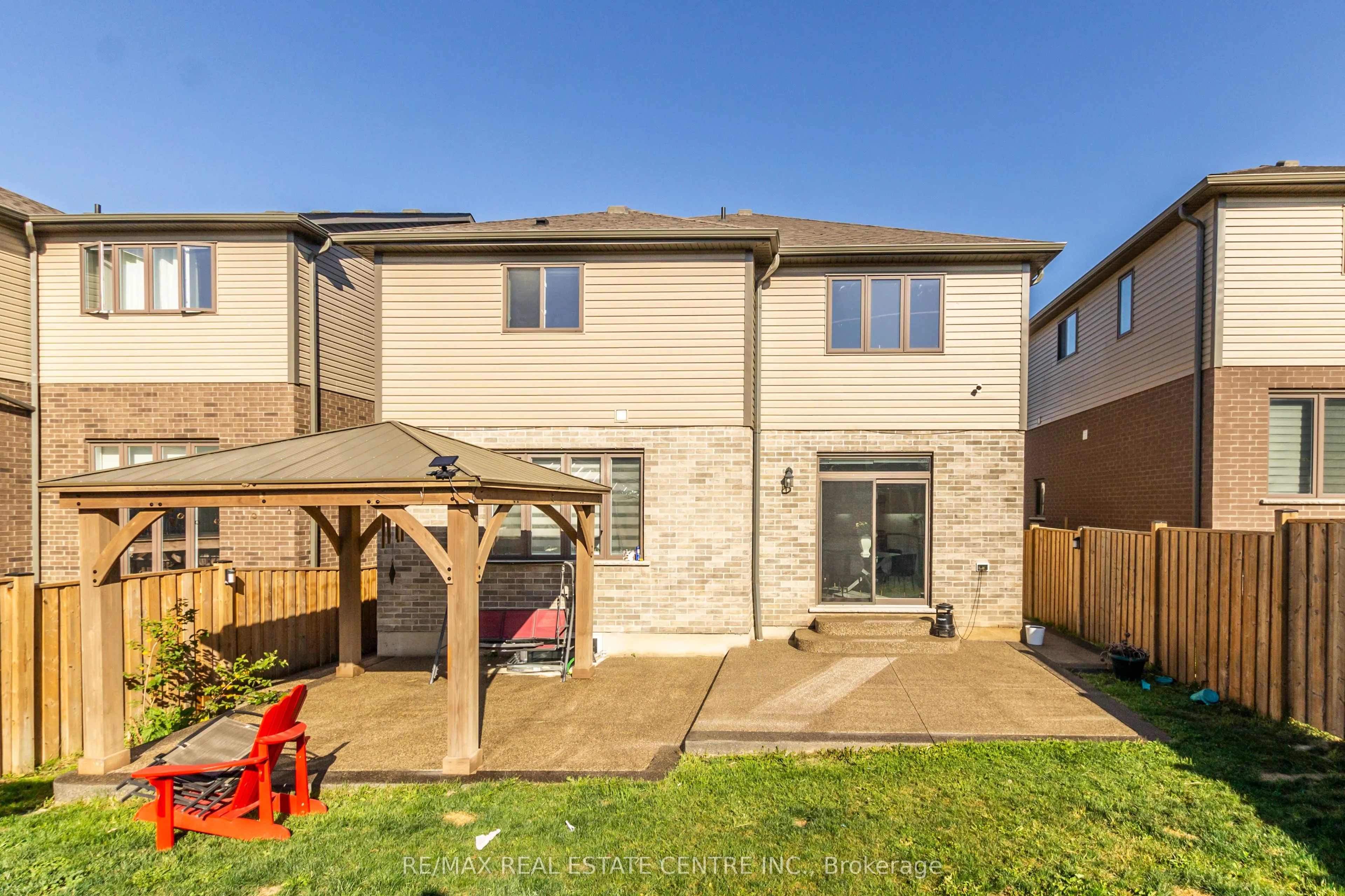 162 Mountain Holly Court
