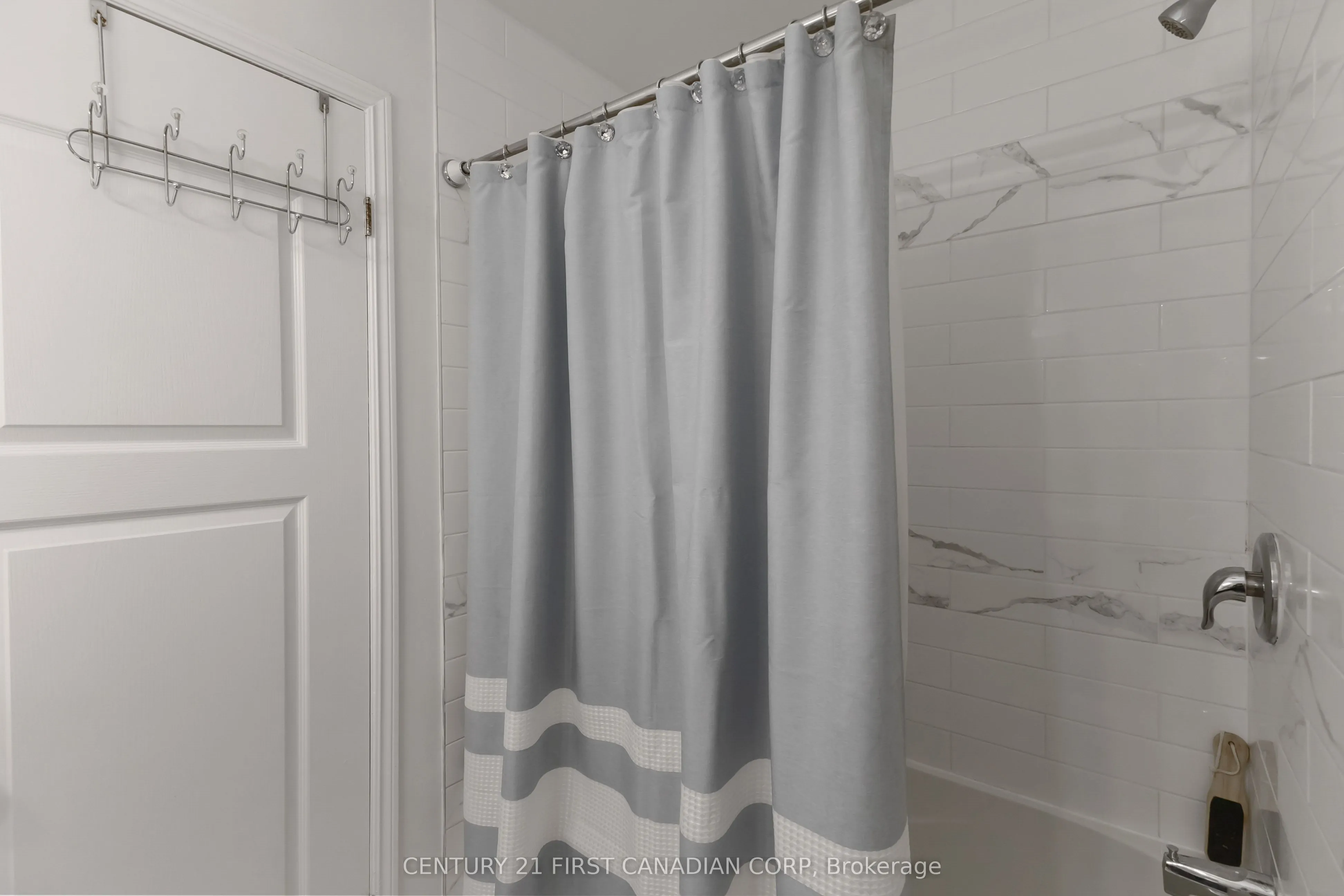 131 Bonaventure Drive, #7