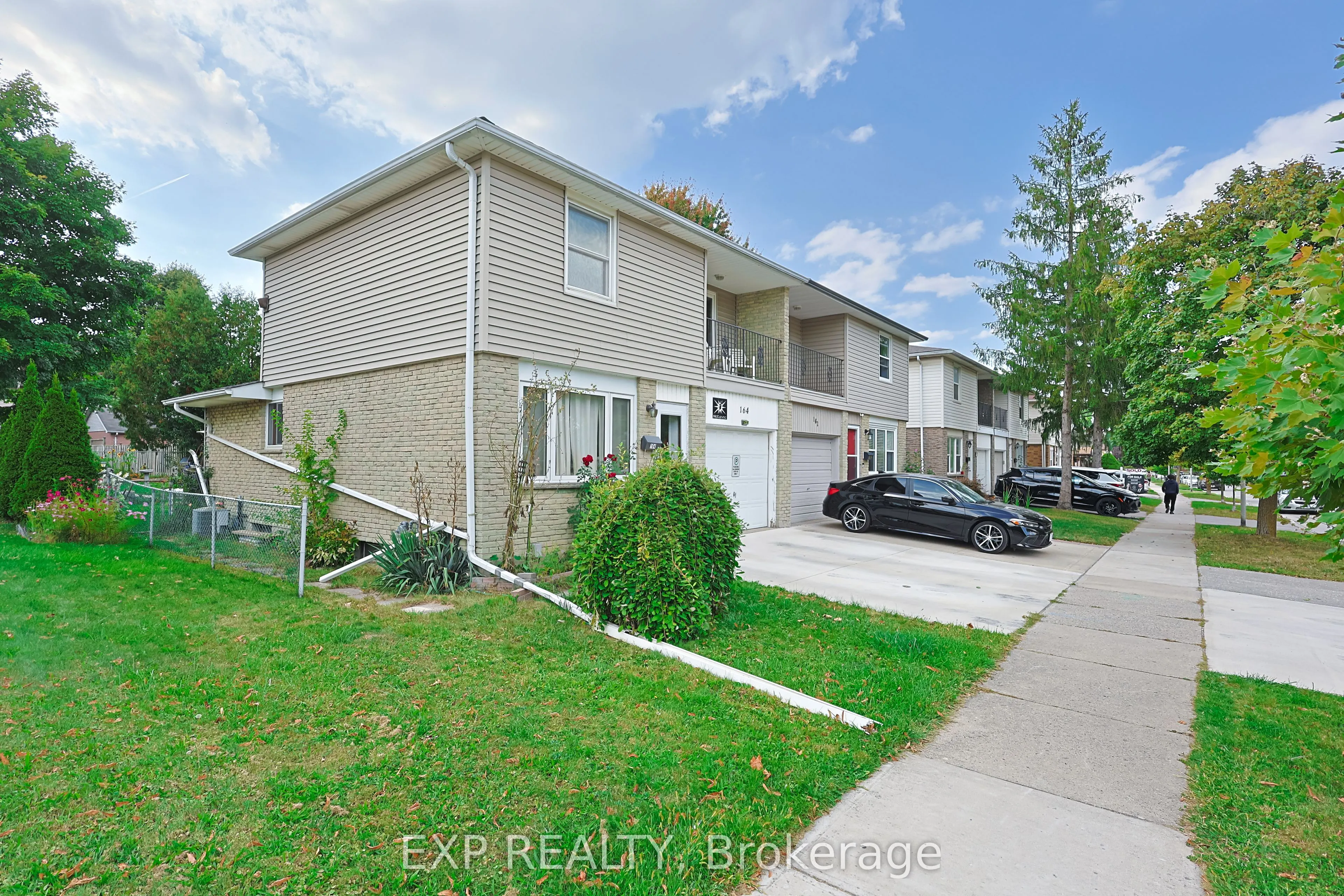 164 Augusta Crescent