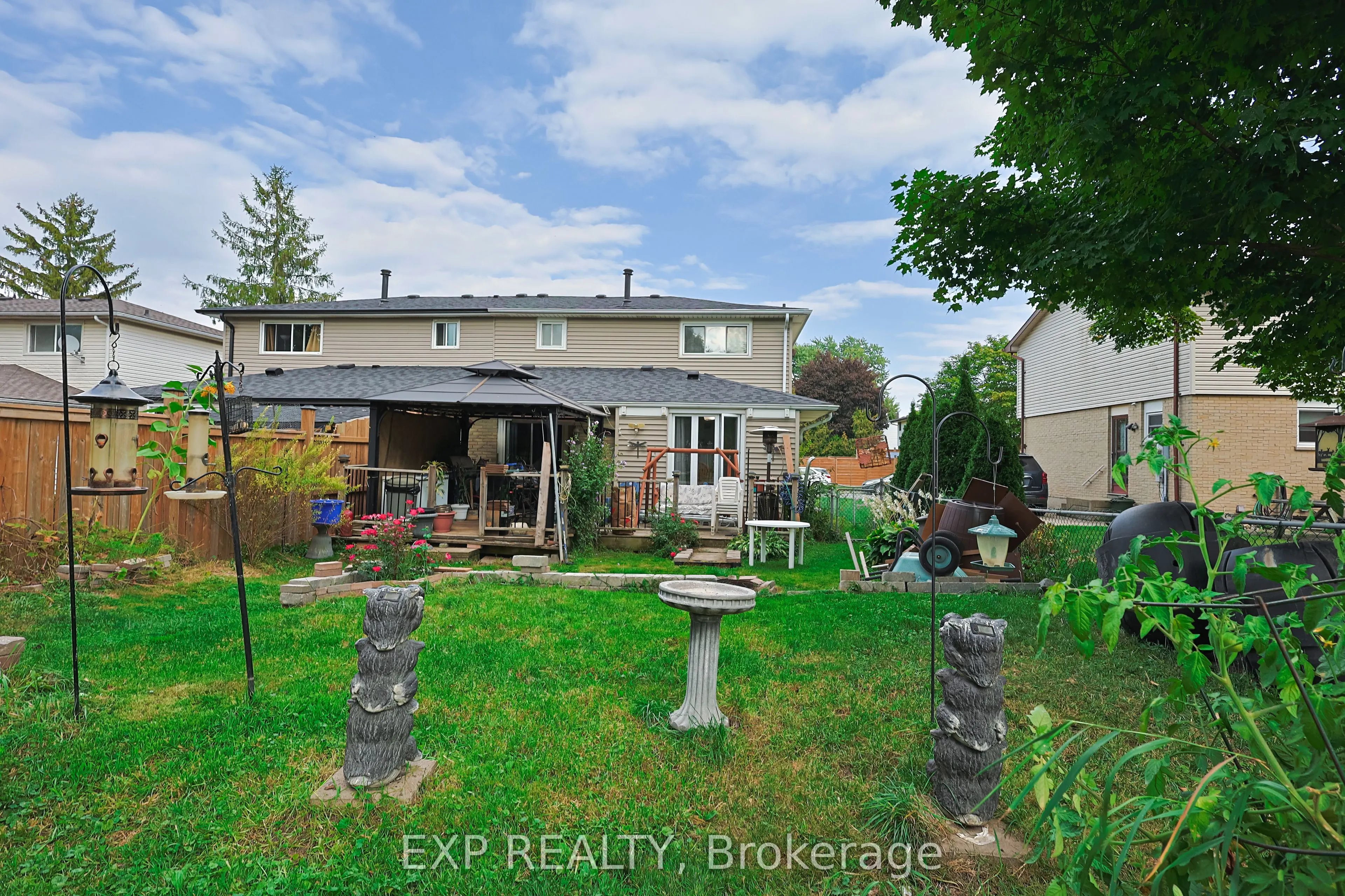 164 Augusta Crescent