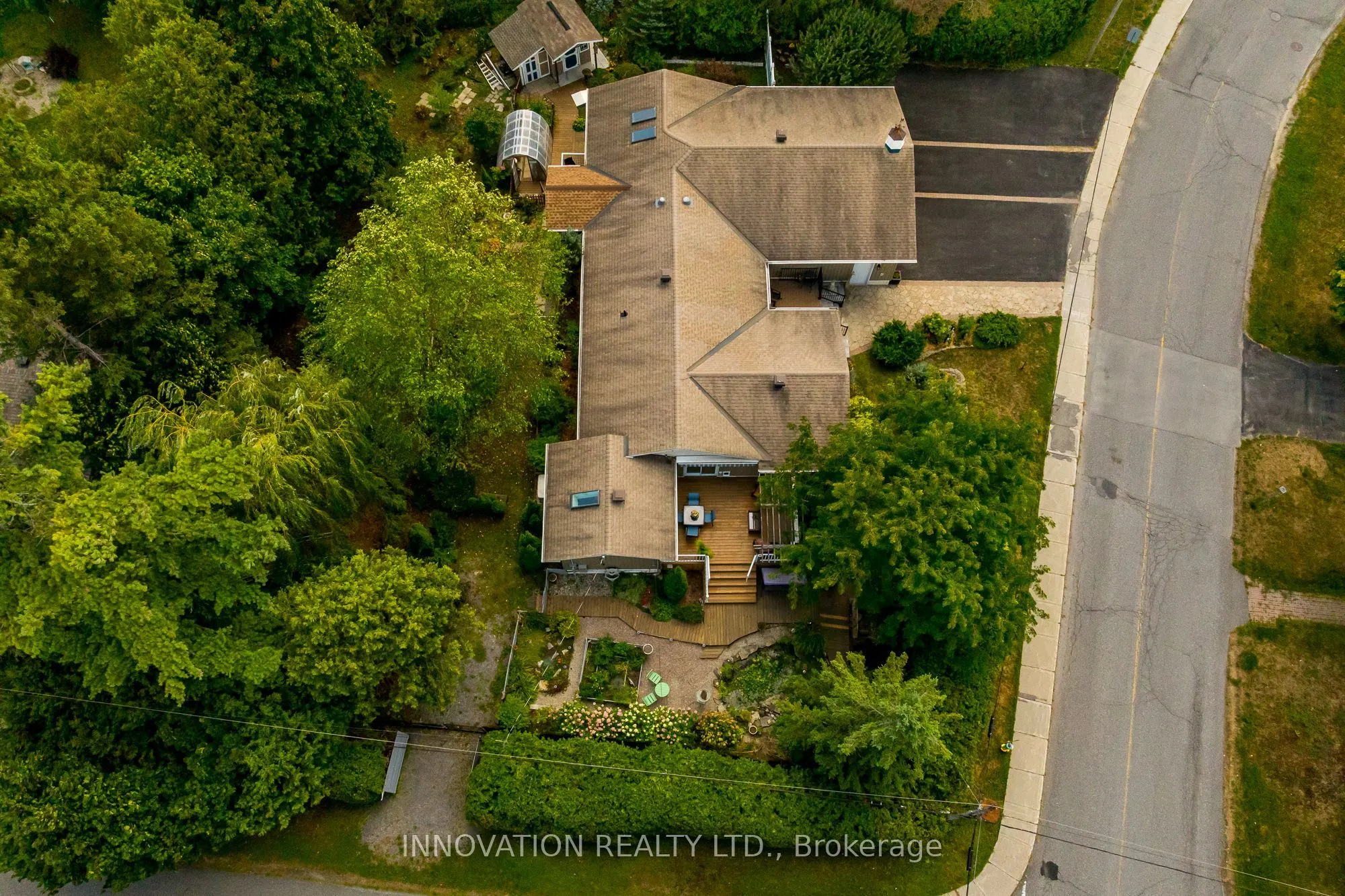 33 Arnold Drive