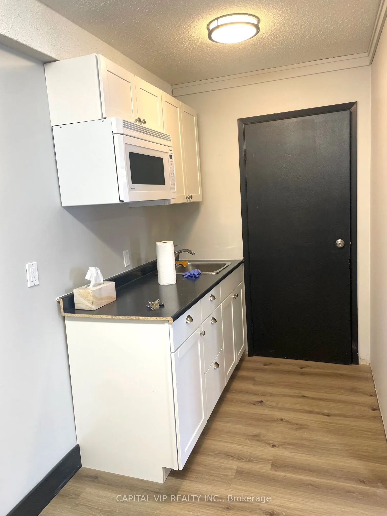 5350 Canotek Road, #22