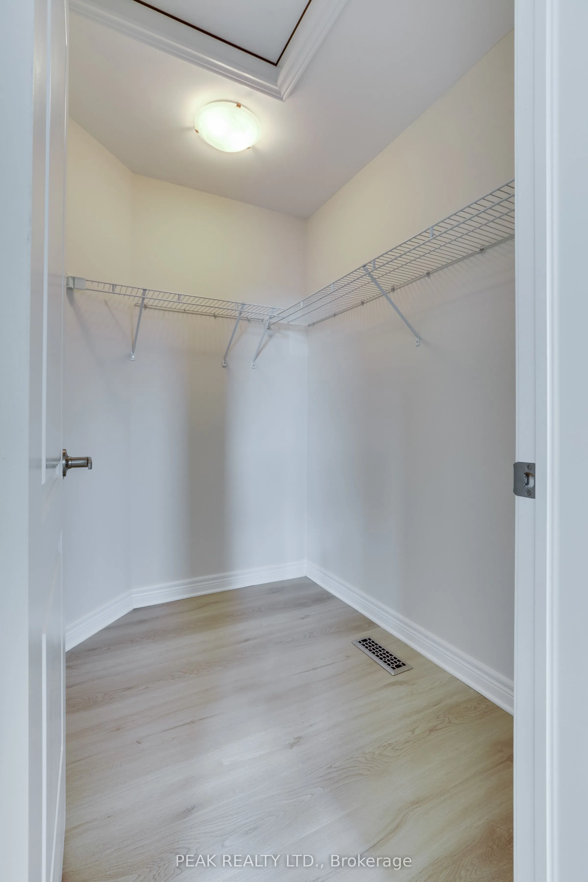 1851 Reilly Walk
