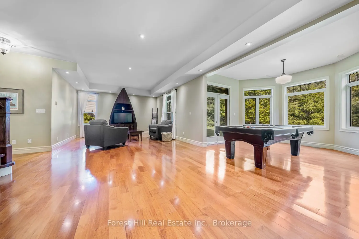 37 Parkway Avenue