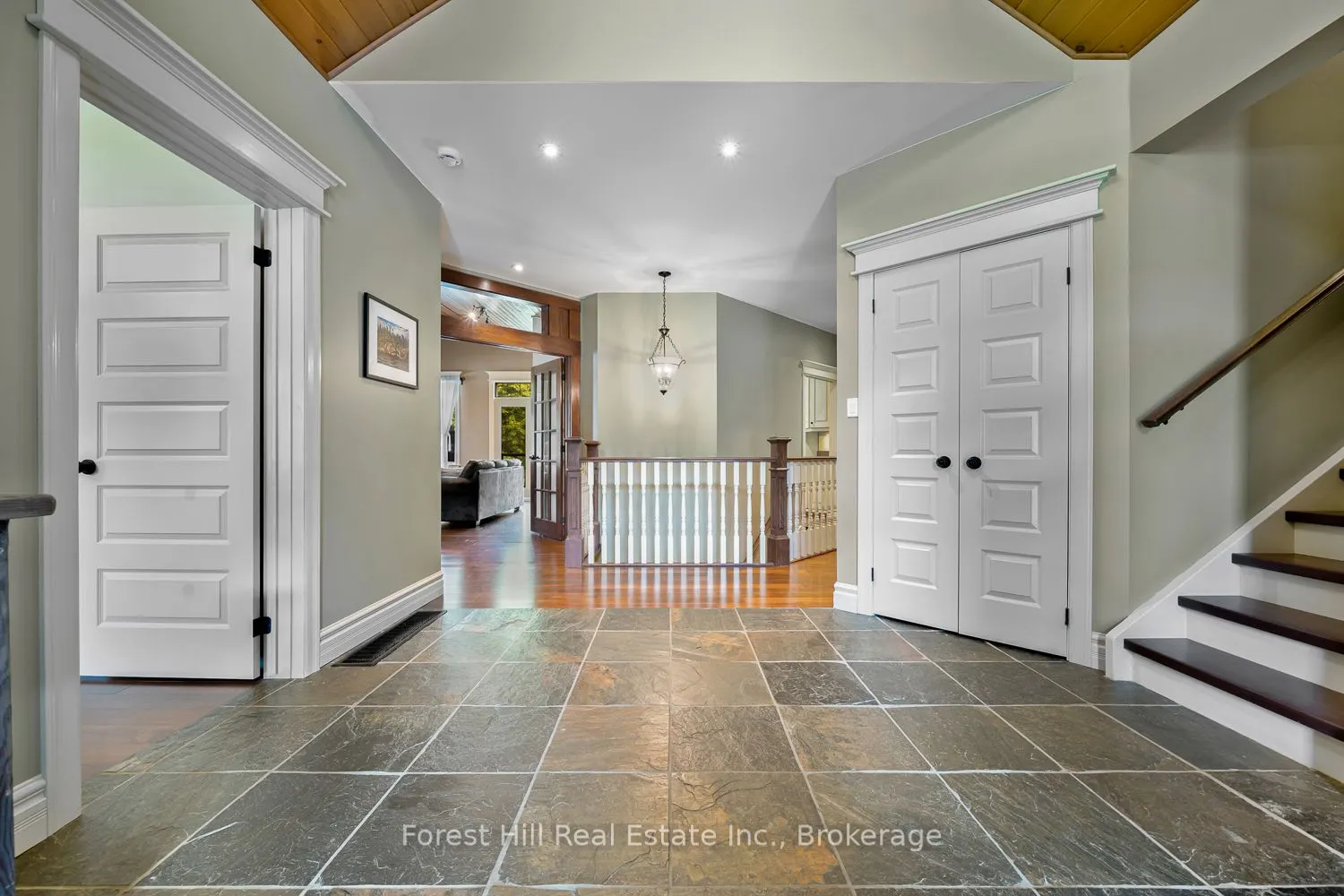 37 Parkway Avenue