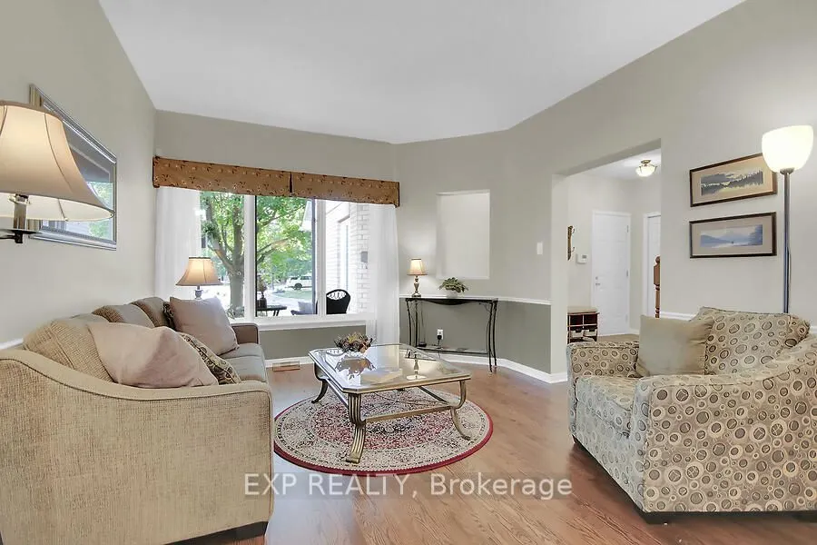 48 Deighton Crescent