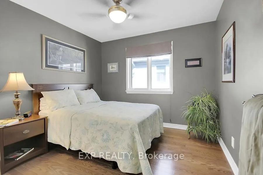 48 Deighton Crescent