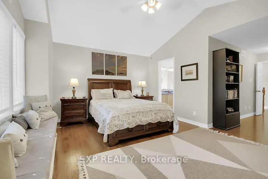 48 Deighton Crescent