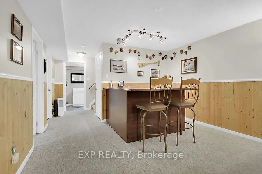 48 Deighton Crescent