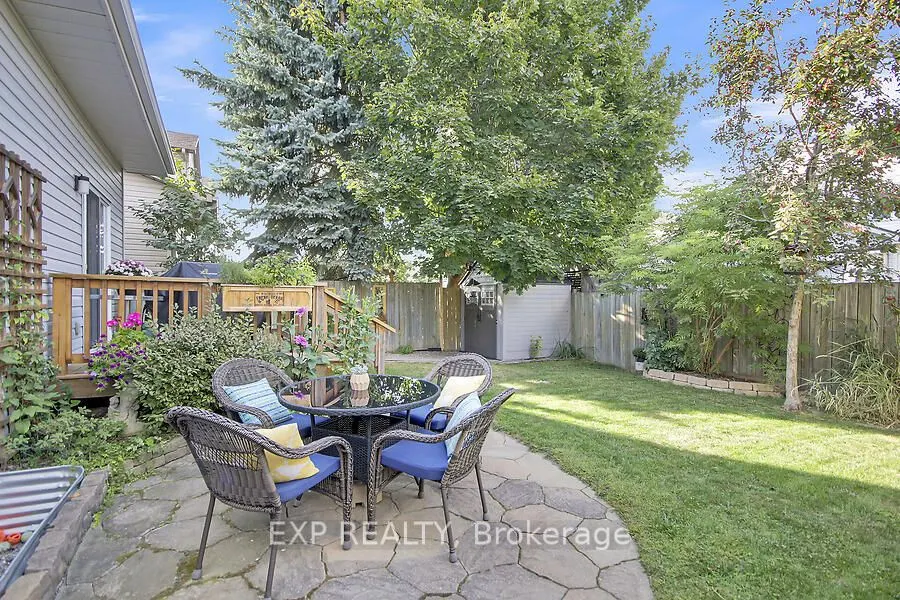 48 Deighton Crescent