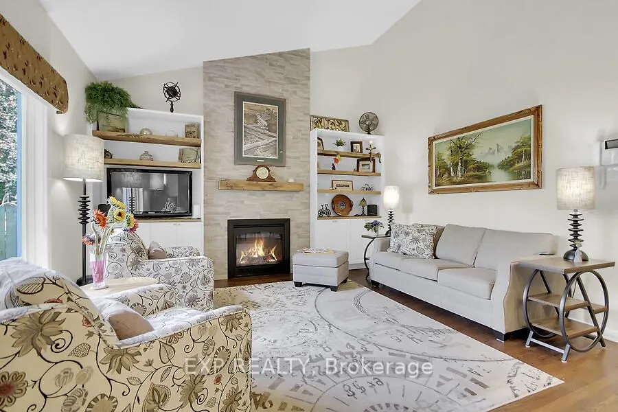 48 Deighton Crescent