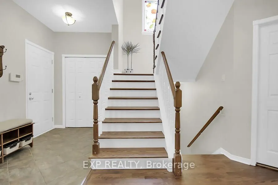 48 Deighton Crescent