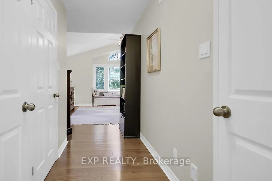 48 Deighton Crescent