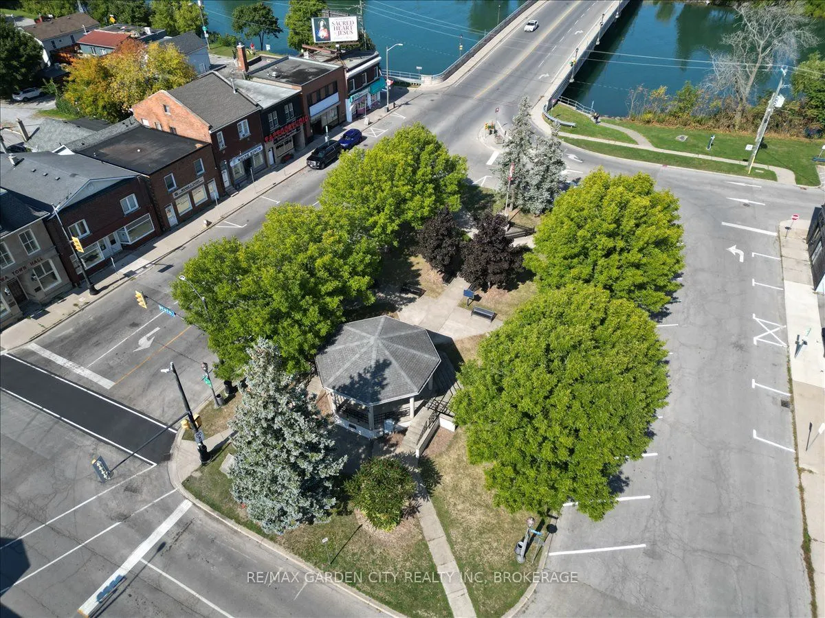 3710 MAIN Street, #201
