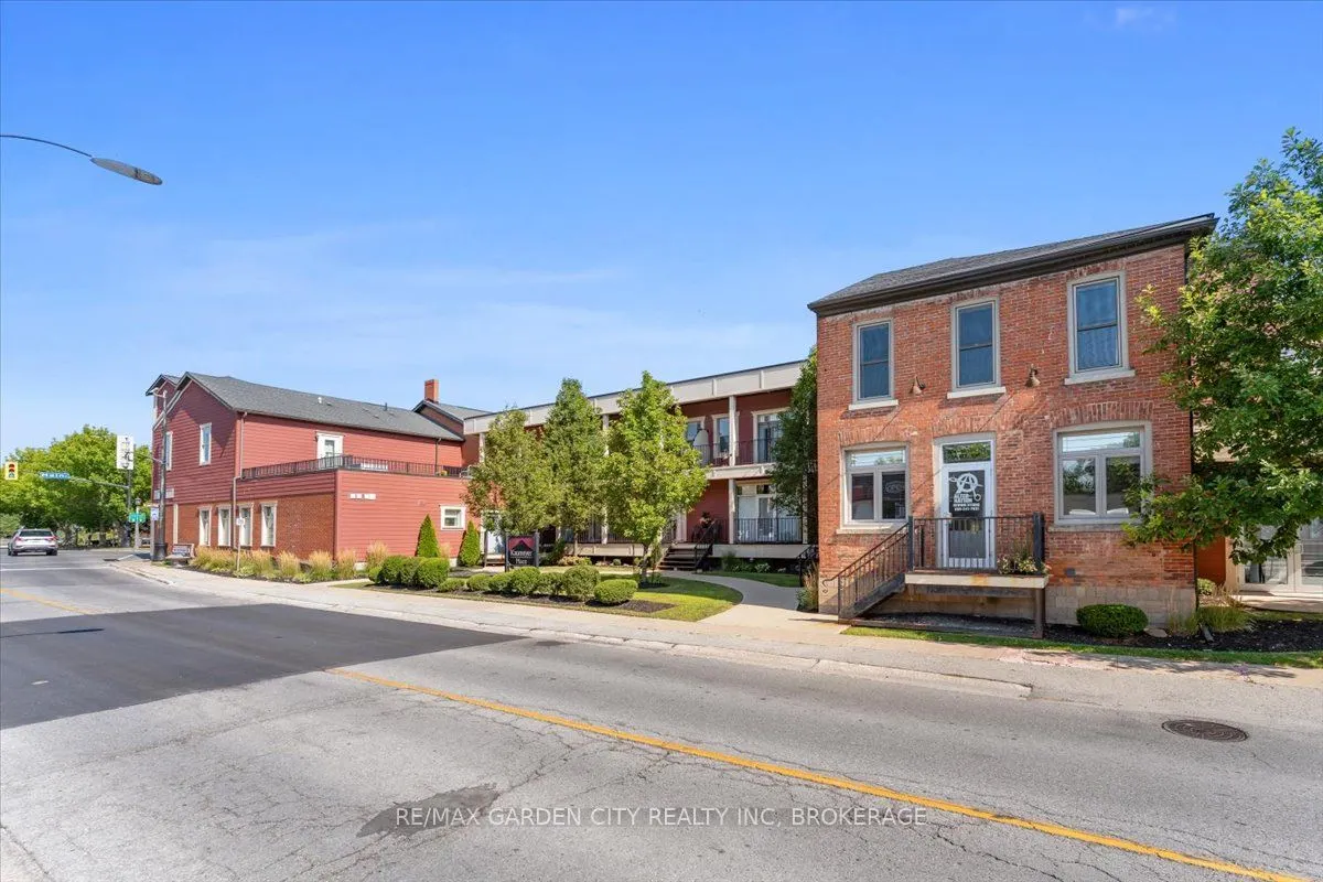 3710 MAIN Street, #201
