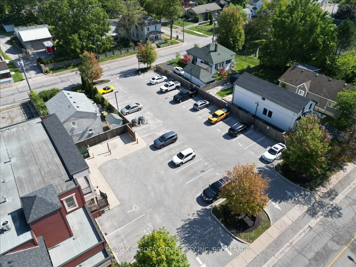 3710 MAIN Street, #201