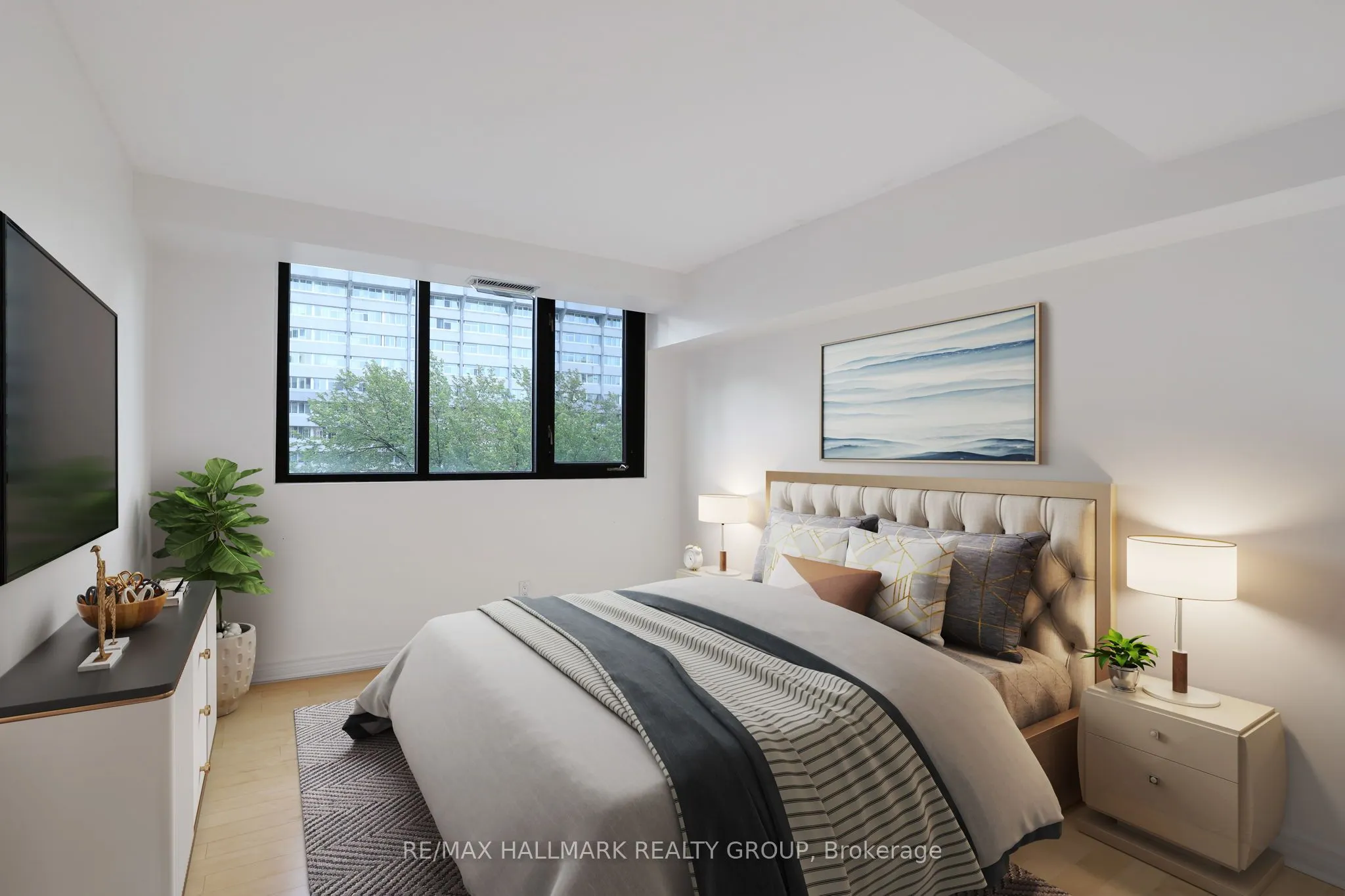 200 Bay Street, #704