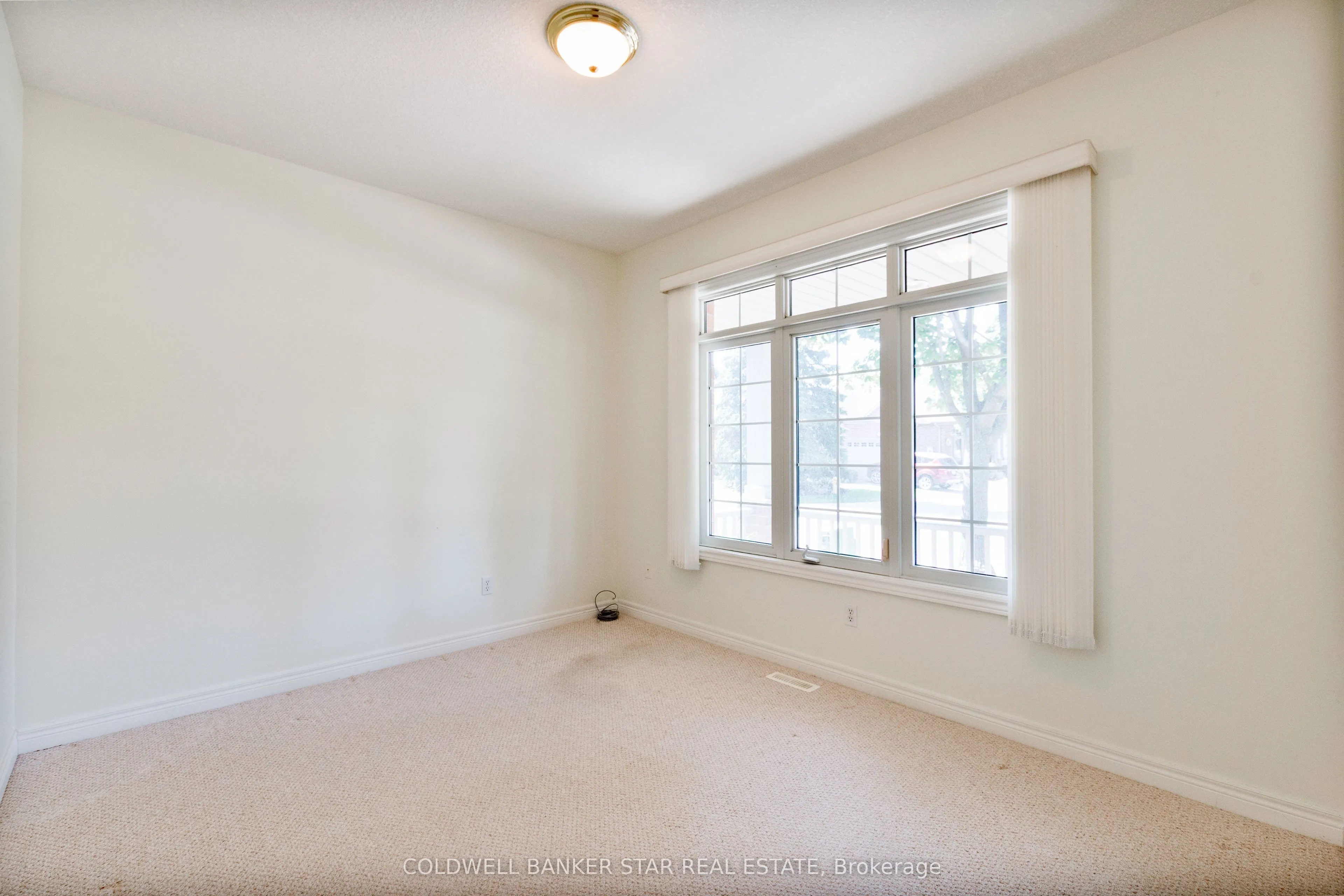 19 Augusta Crescent, #17