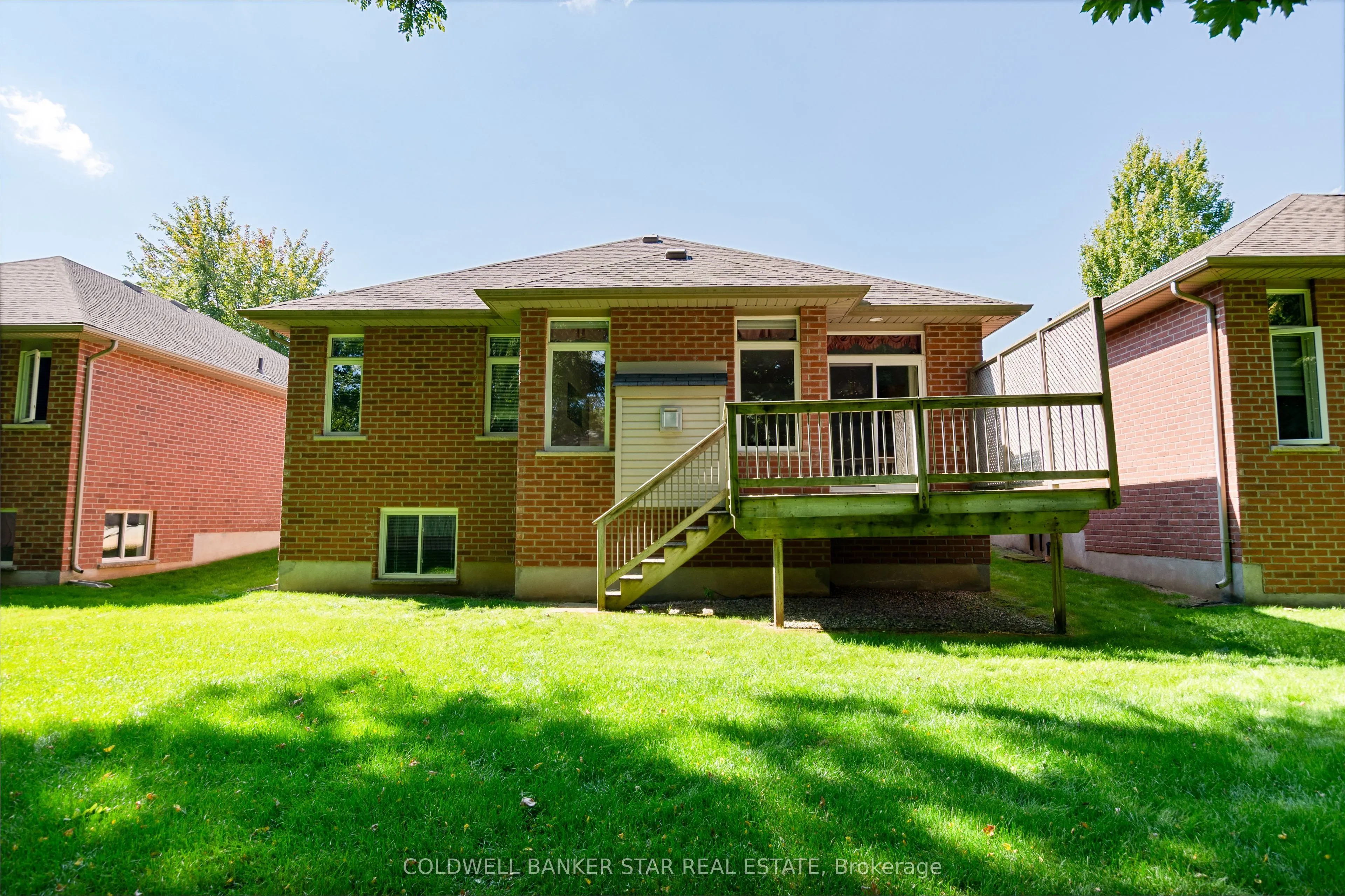 19 Augusta Crescent, #17