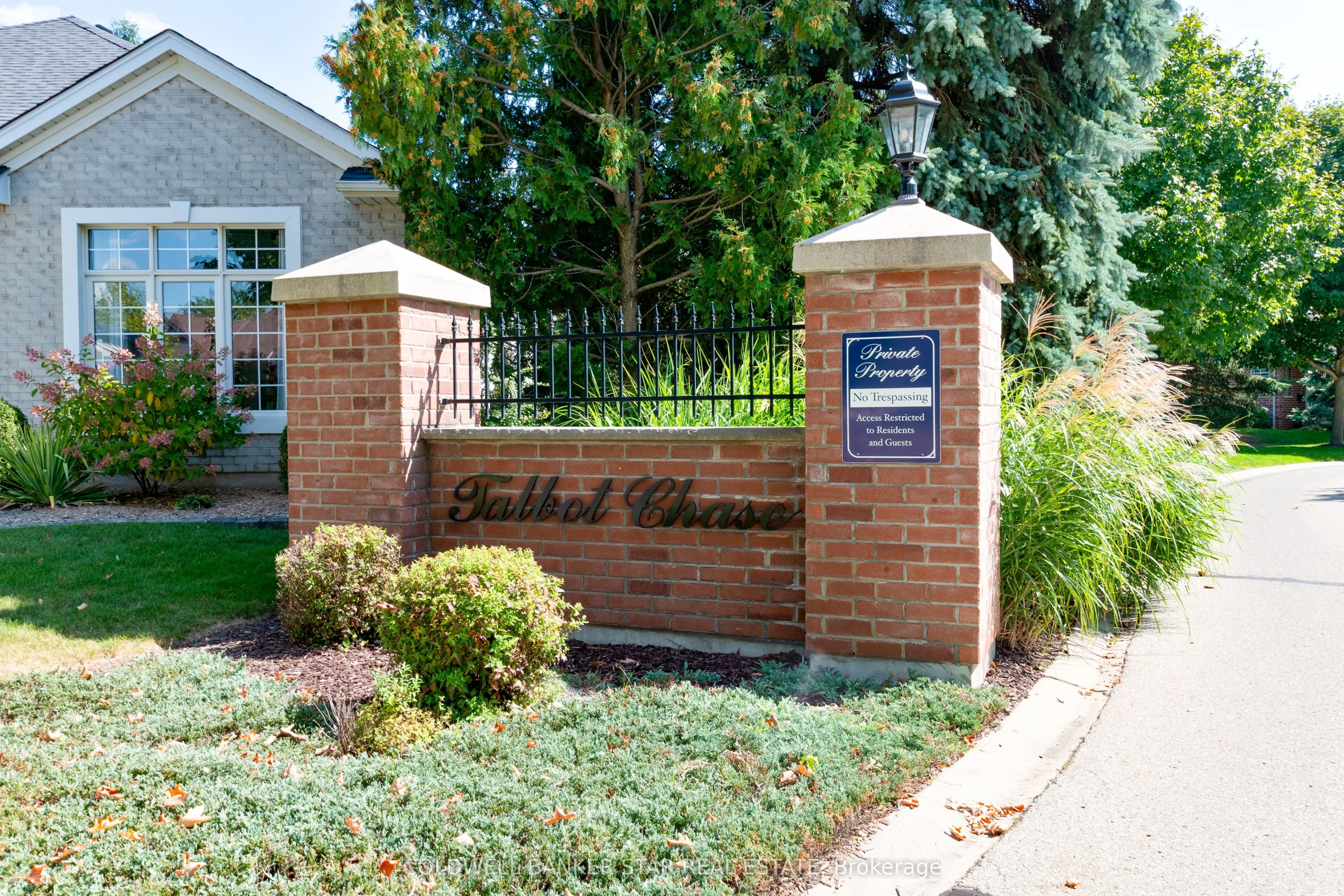 19 Augusta Crescent, #17