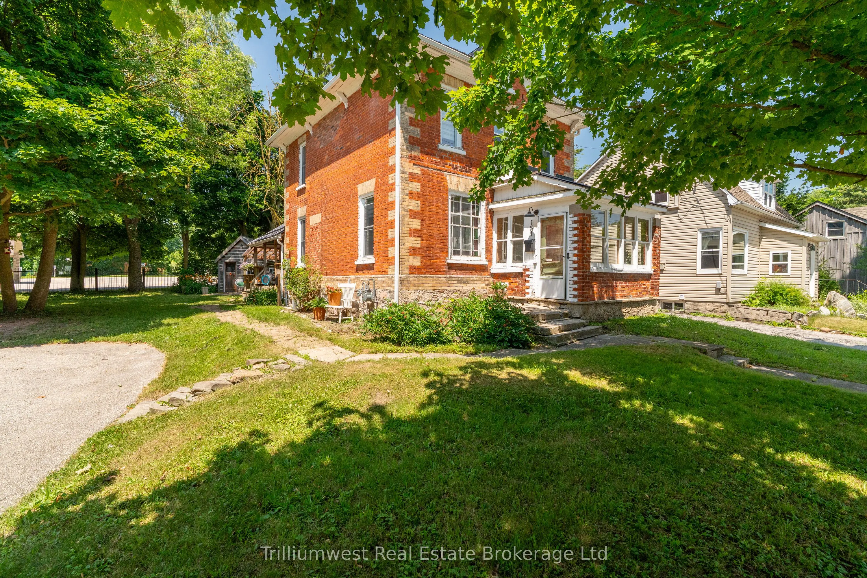 151 Frederick Street E