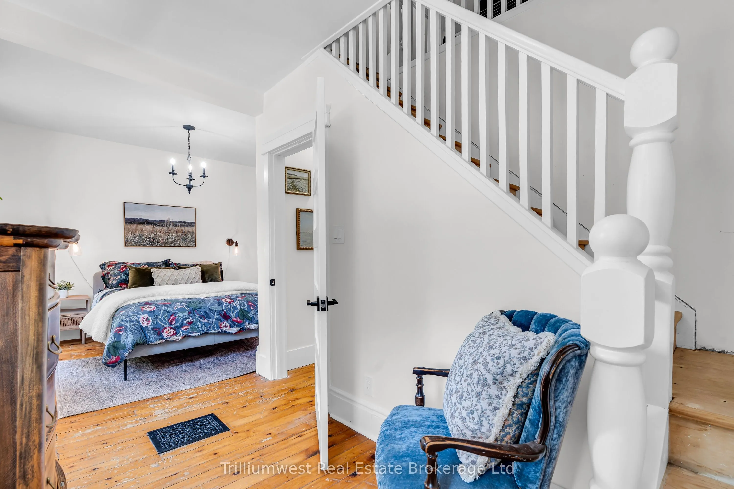 151 Frederick Street E