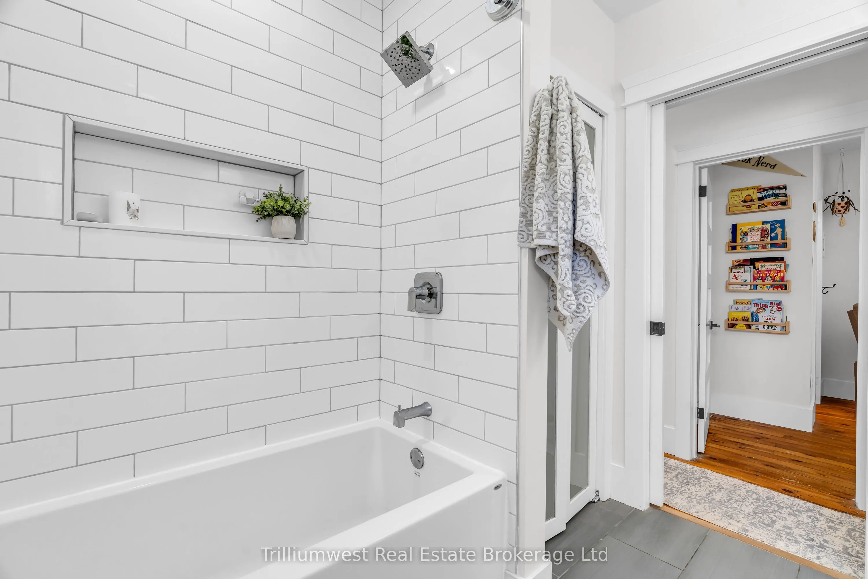 151 Frederick Street E