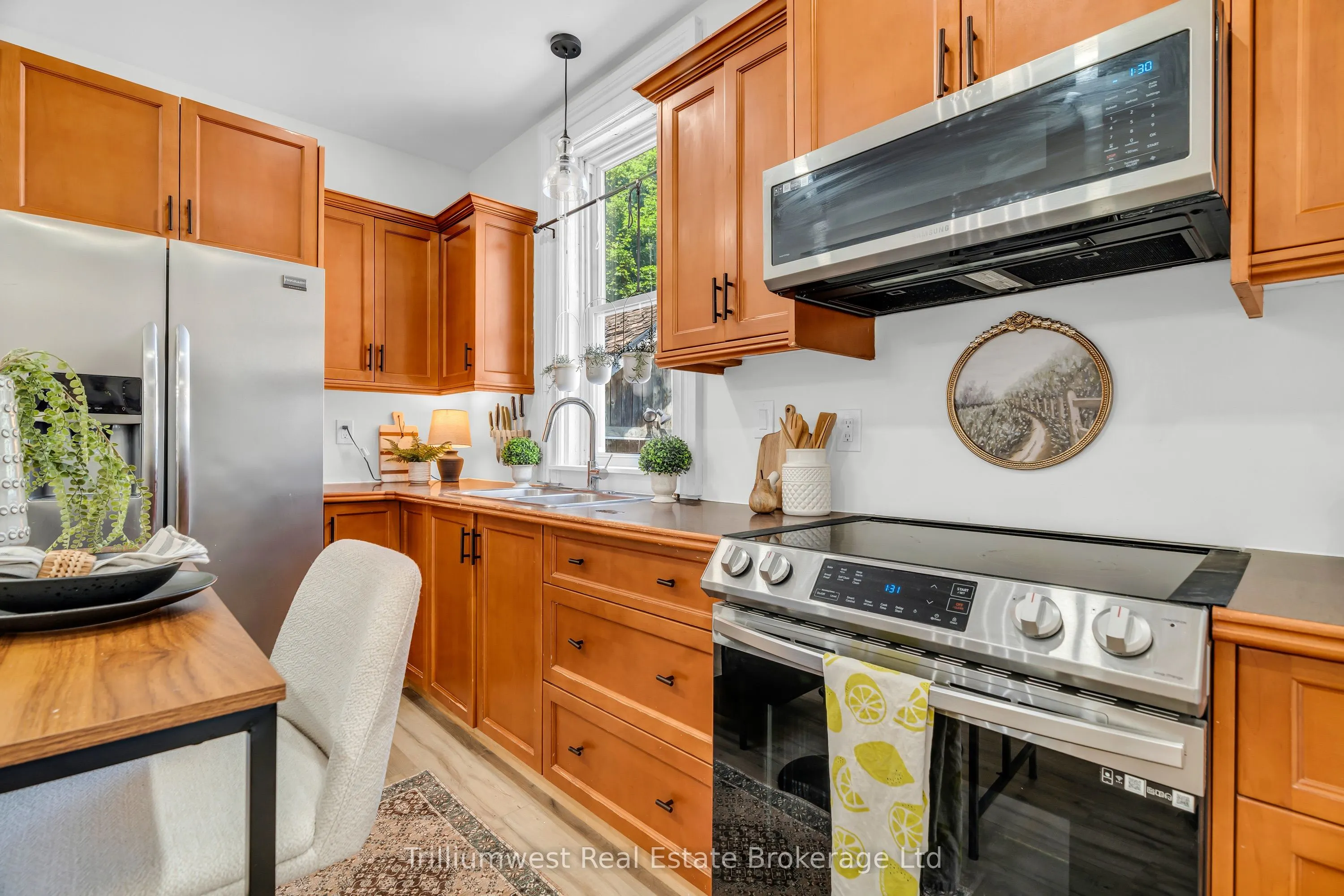 151 Frederick Street E