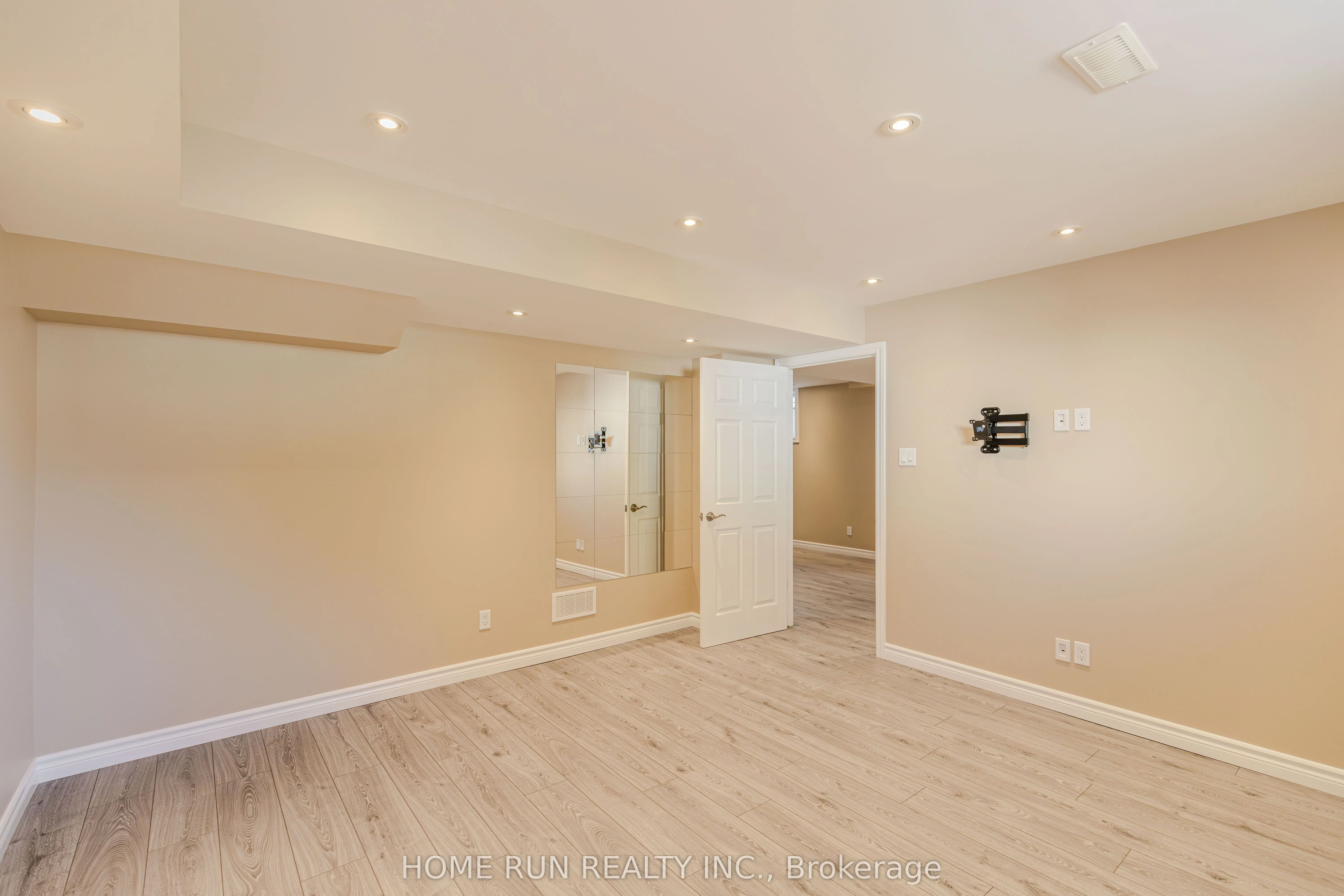 245 Kiwanis Court