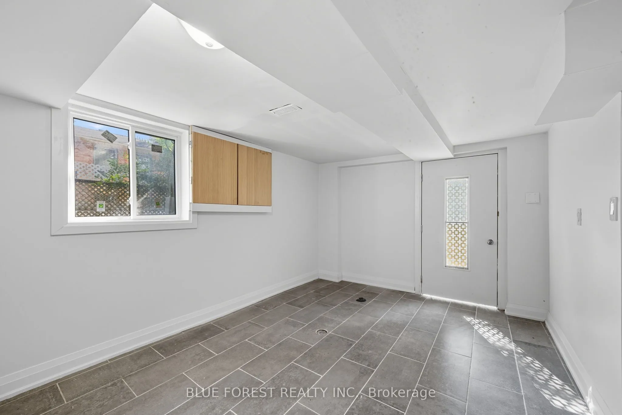 1770 Seeley Drive