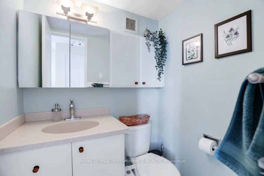 505 St Laurent Boulevard, #2302