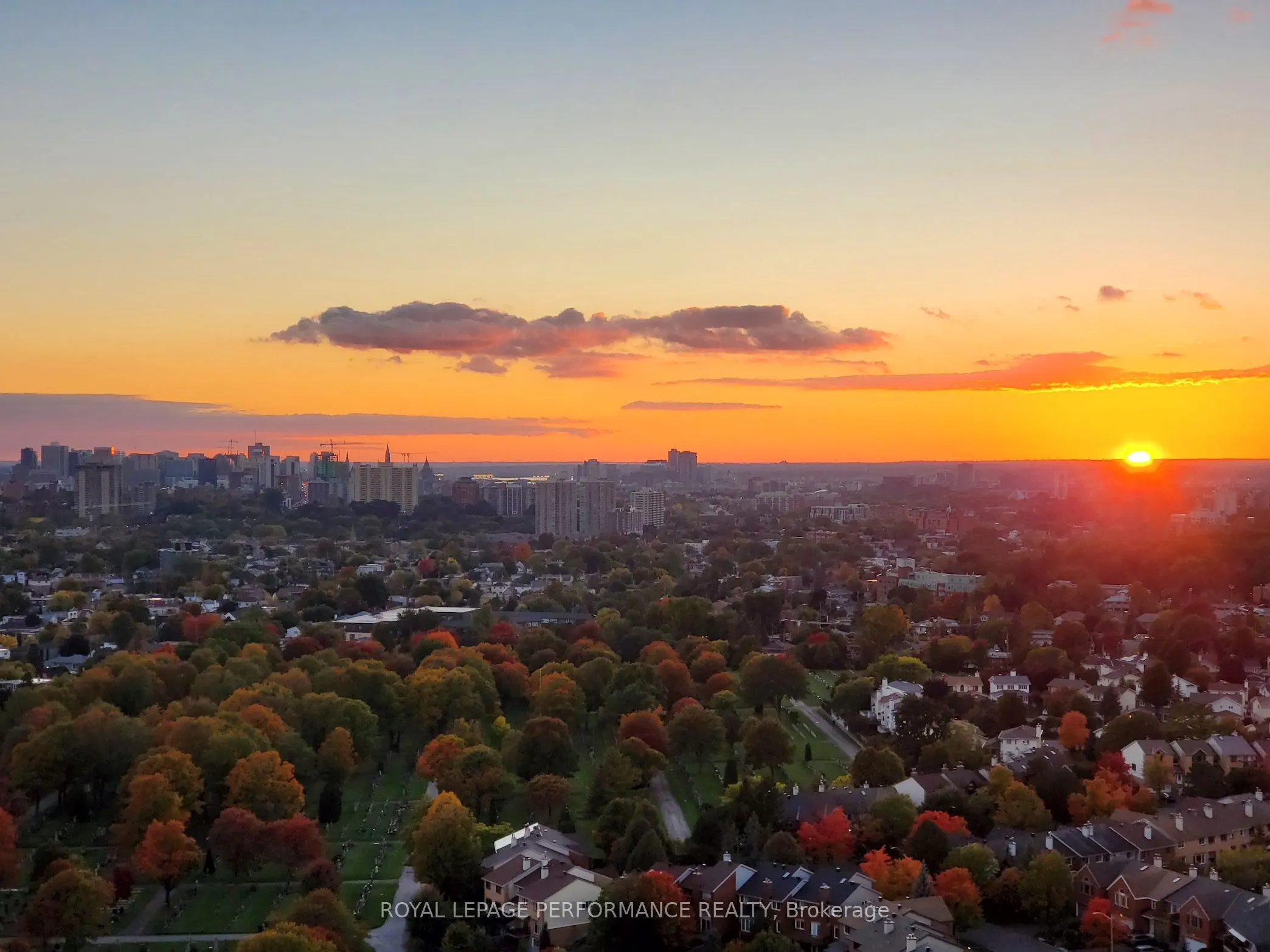 505 St Laurent Boulevard, #2302