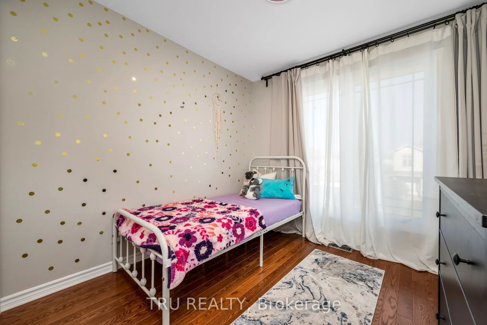 960 Linaria Walk